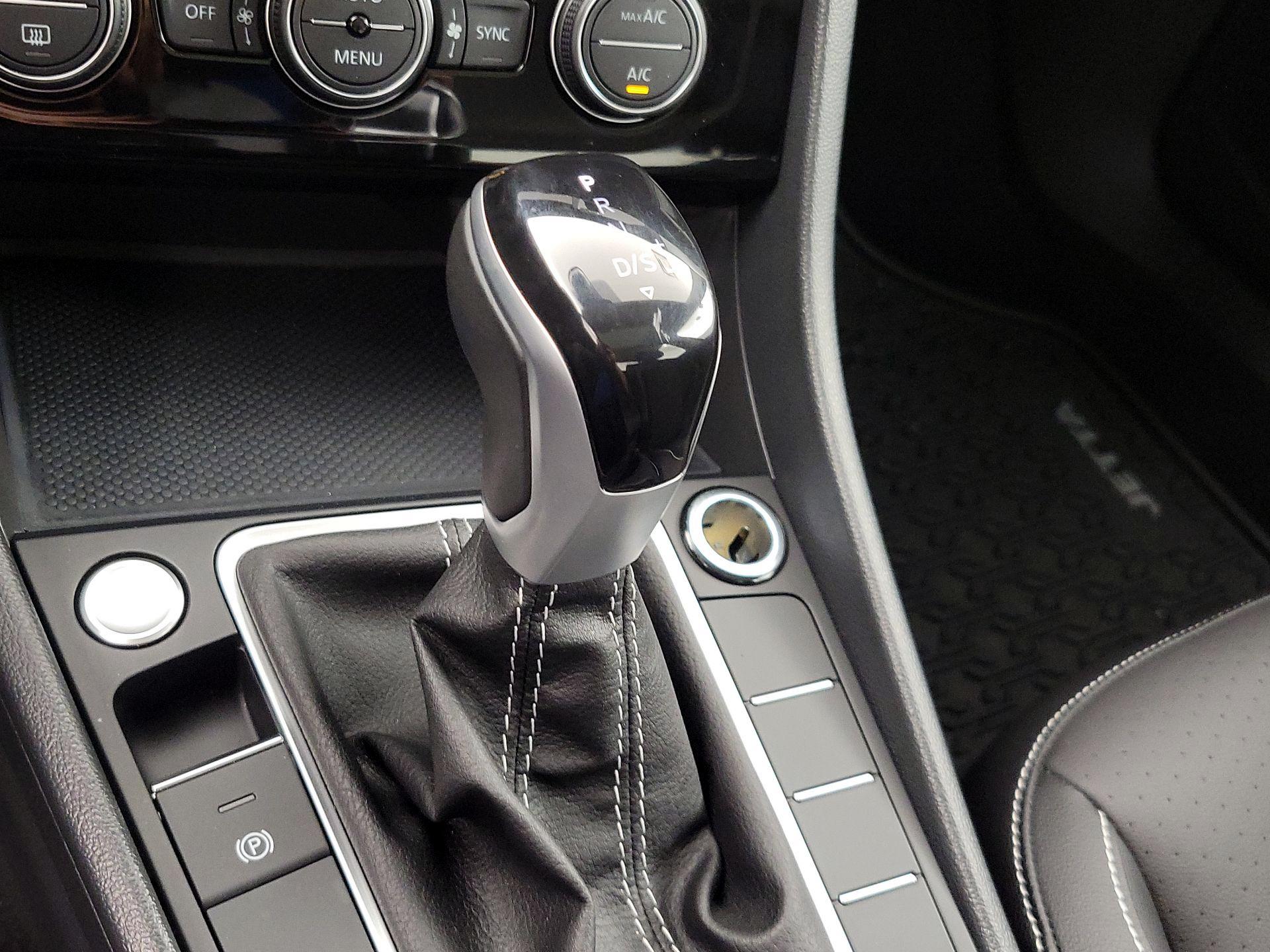 Thumbnail: 2024 Volkswagen Jetta - 17