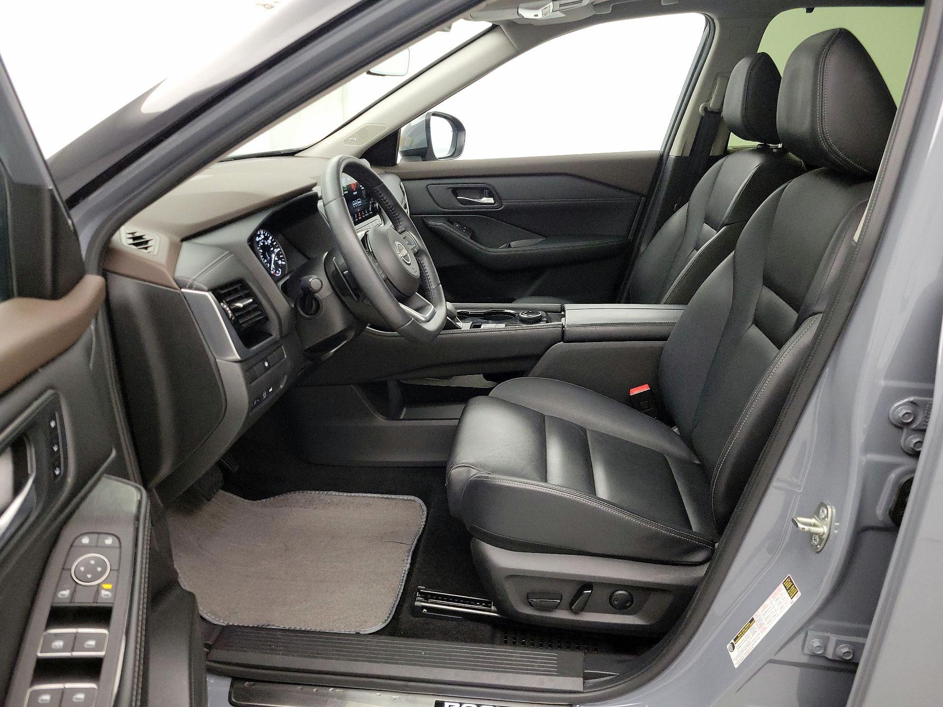 Thumbnail: 2023 Nissan Rogue - 11