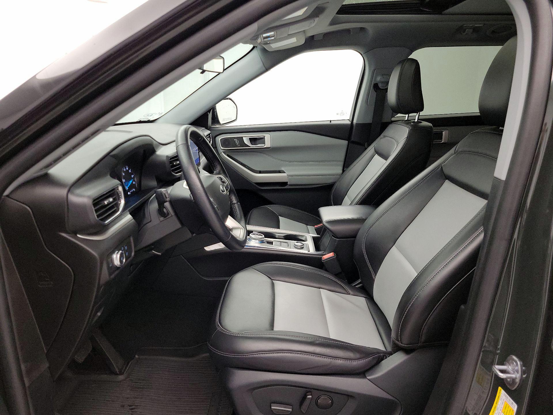 Thumbnail: 2022 Ford Explorer - 11