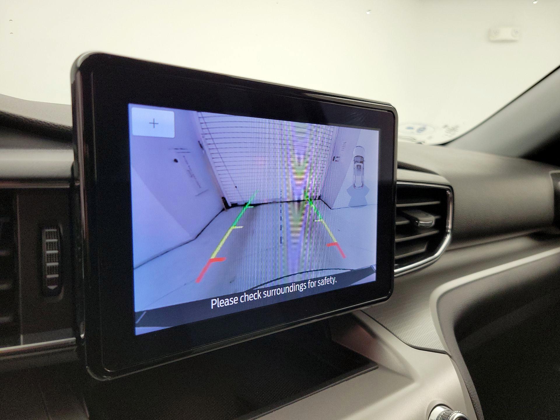 Thumbnail: 2022 Ford Explorer - 15