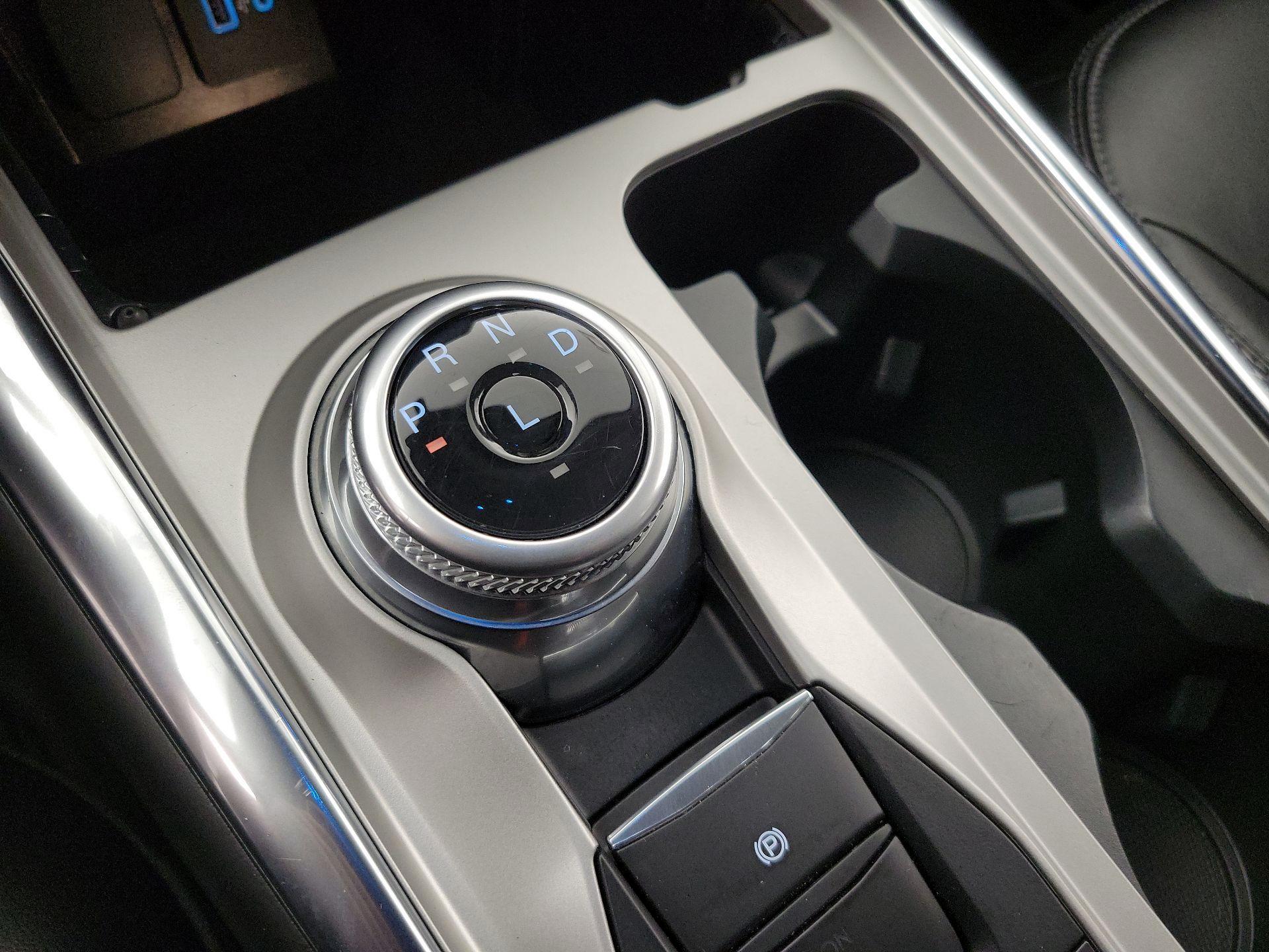 Thumbnail: 2022 Ford Explorer - 18