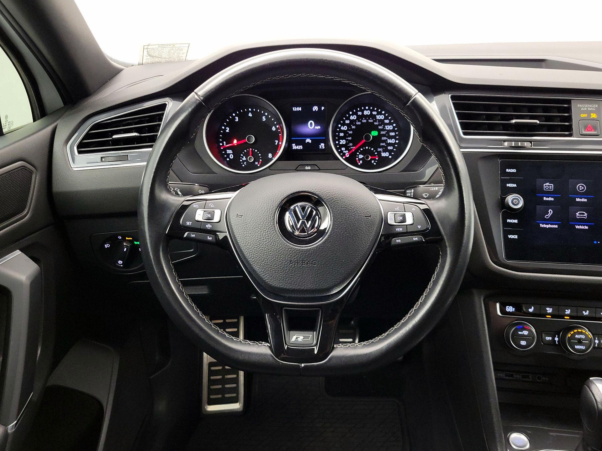 Thumbnail: 2020 Volkswagen Tiguan - 10