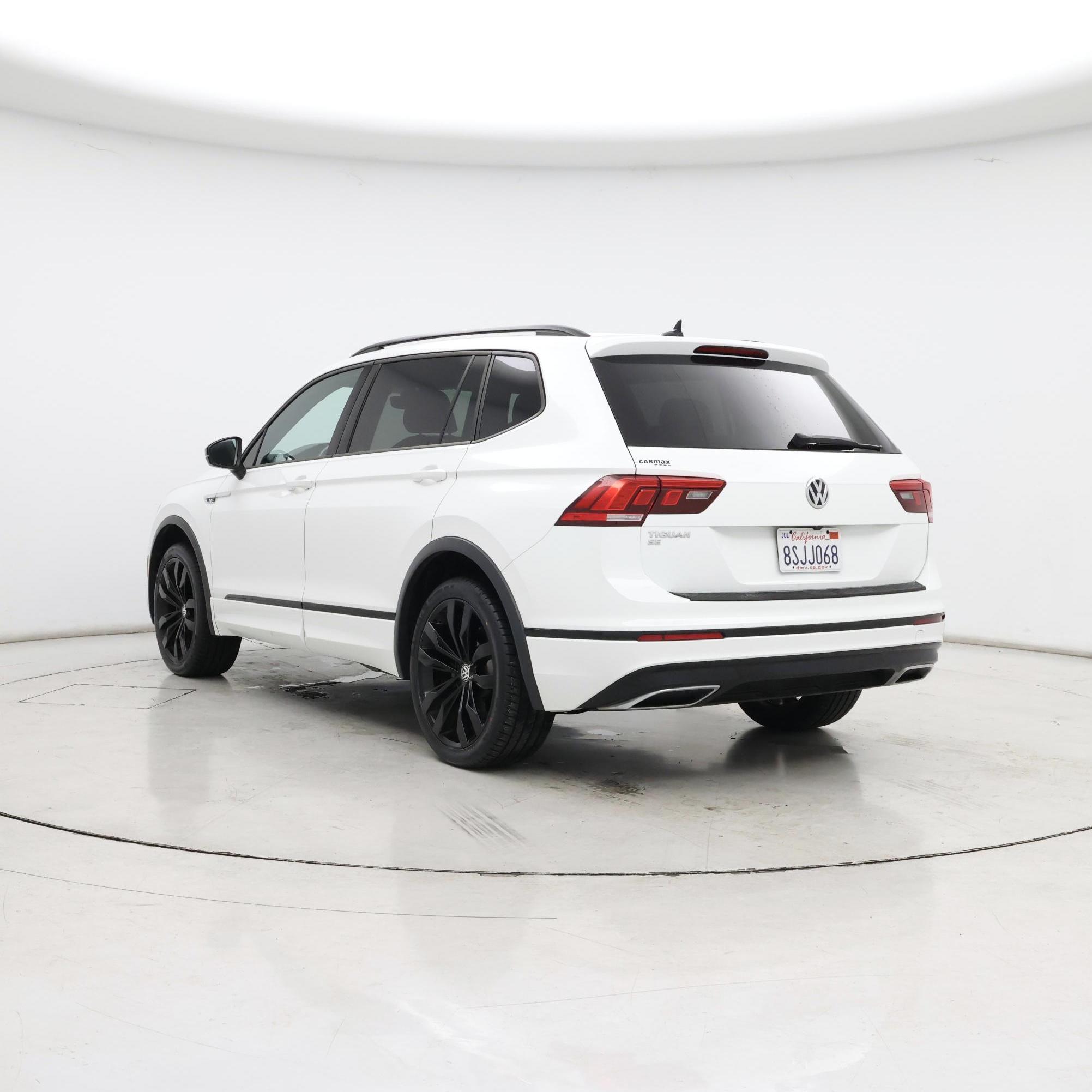 Thumbnail: 2020 Volkswagen Tiguan - 2