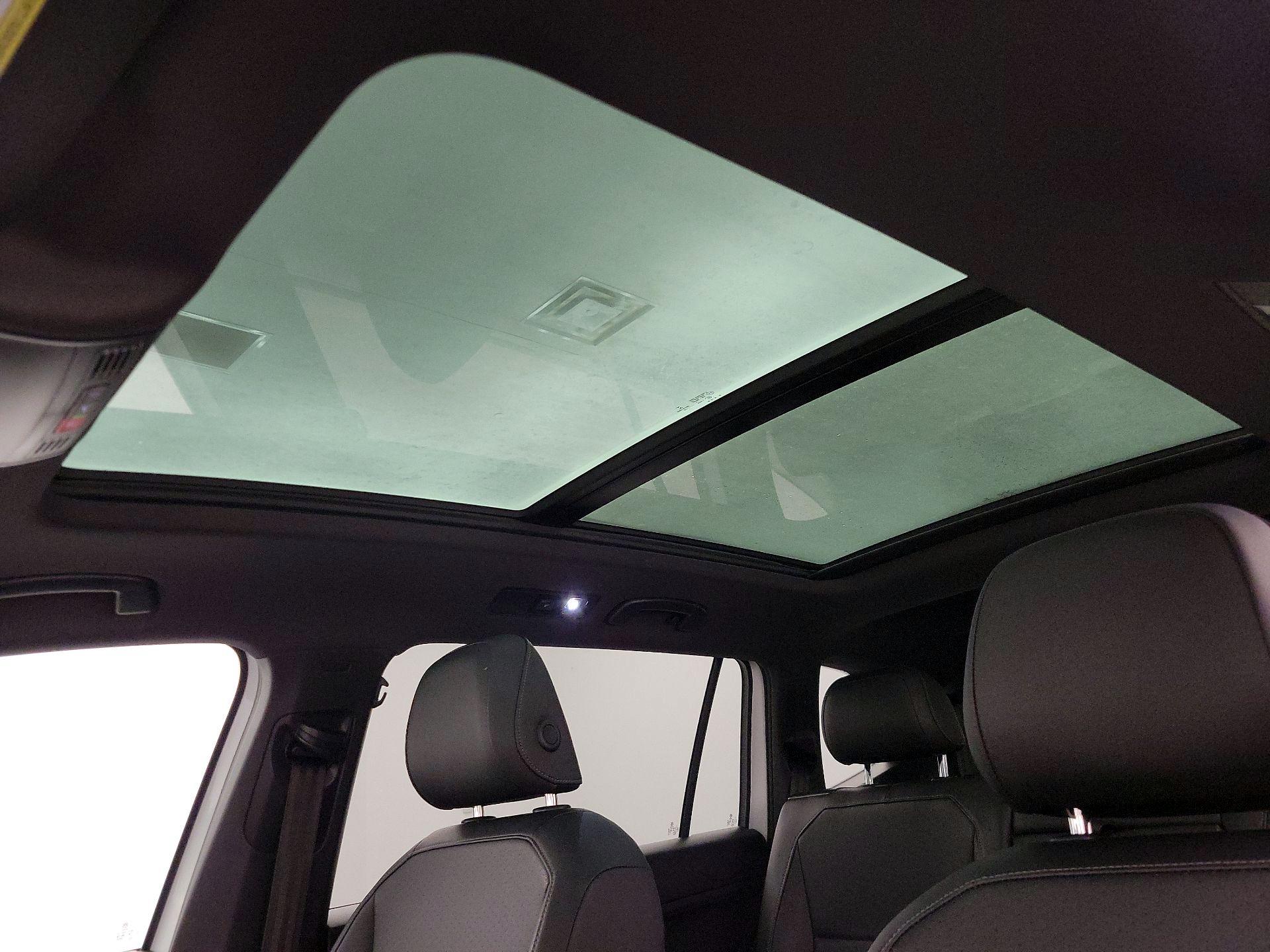 Thumbnail: 2020 Volkswagen Tiguan - 19