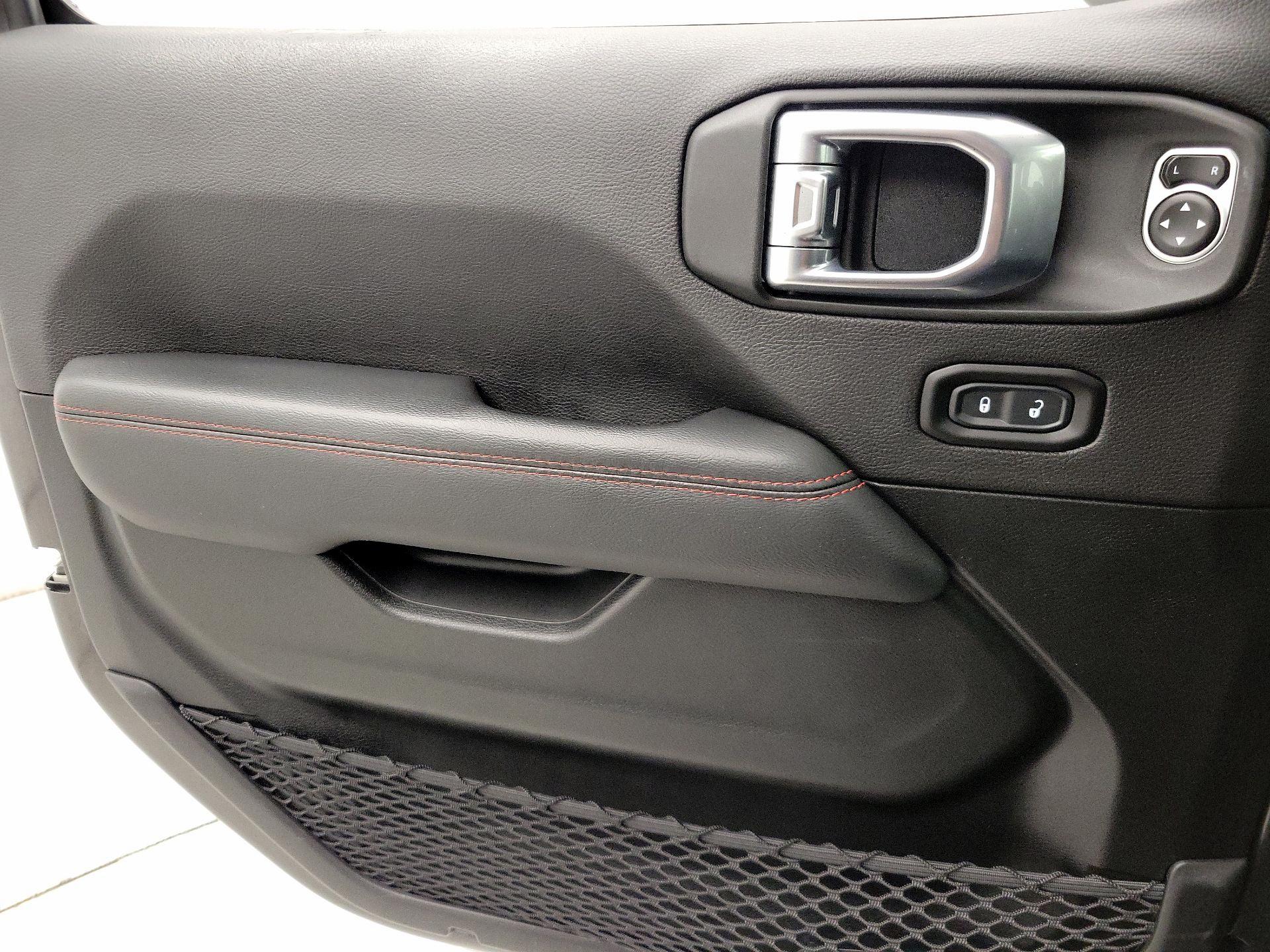 Thumbnail: 2020 Jeep Wrangler - 12