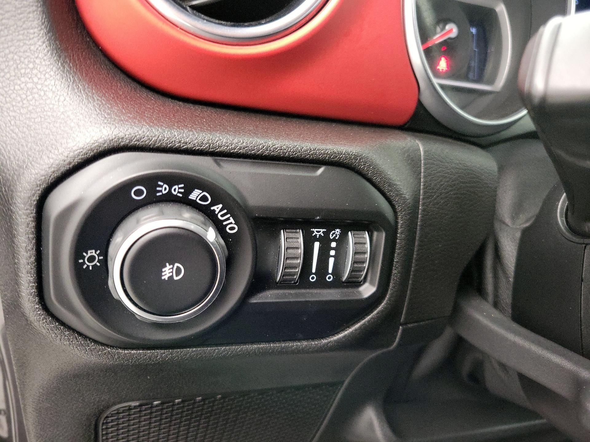 Thumbnail: 2020 Jeep Wrangler - 13