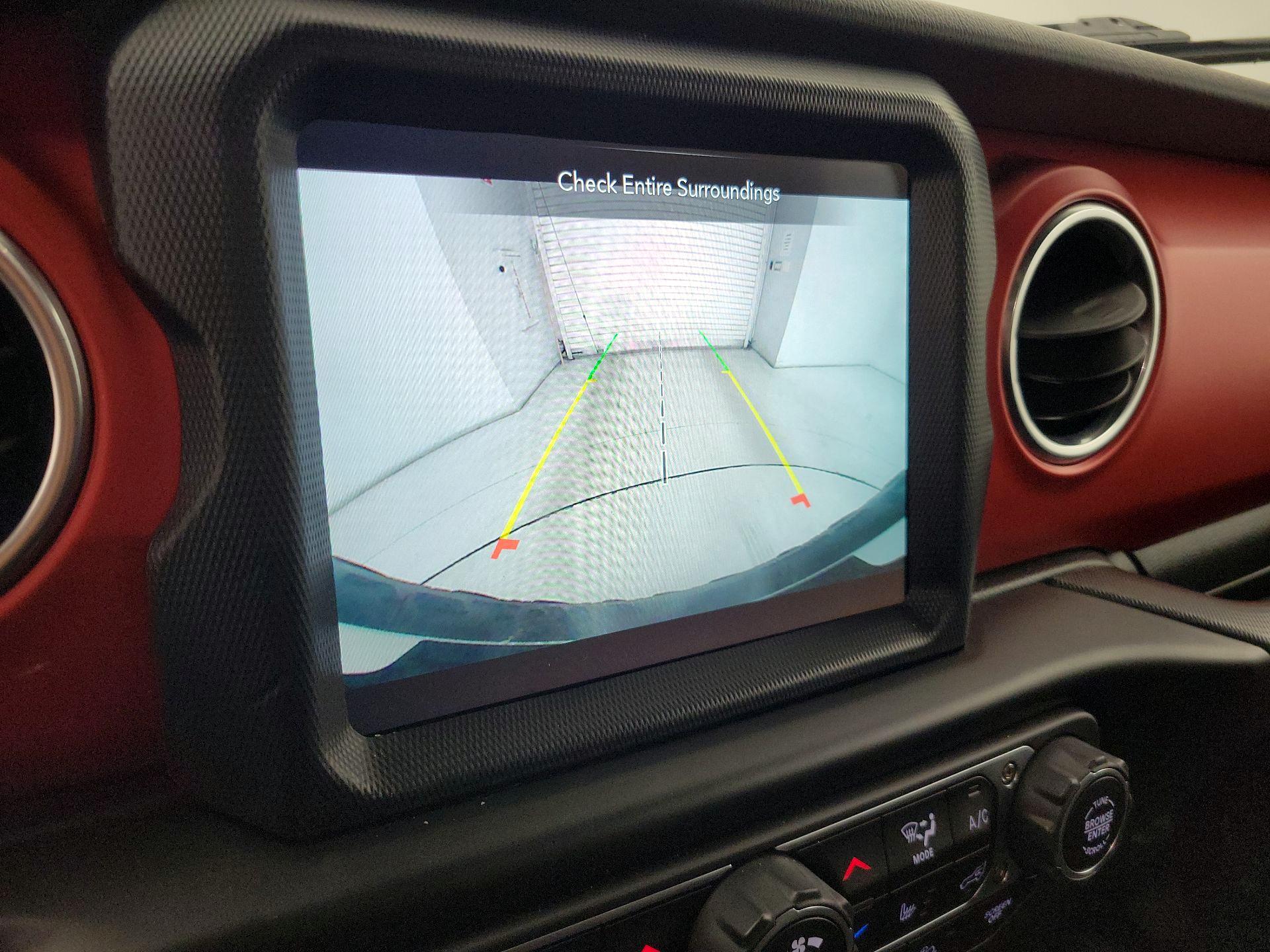 Thumbnail: 2020 Jeep Wrangler - 15