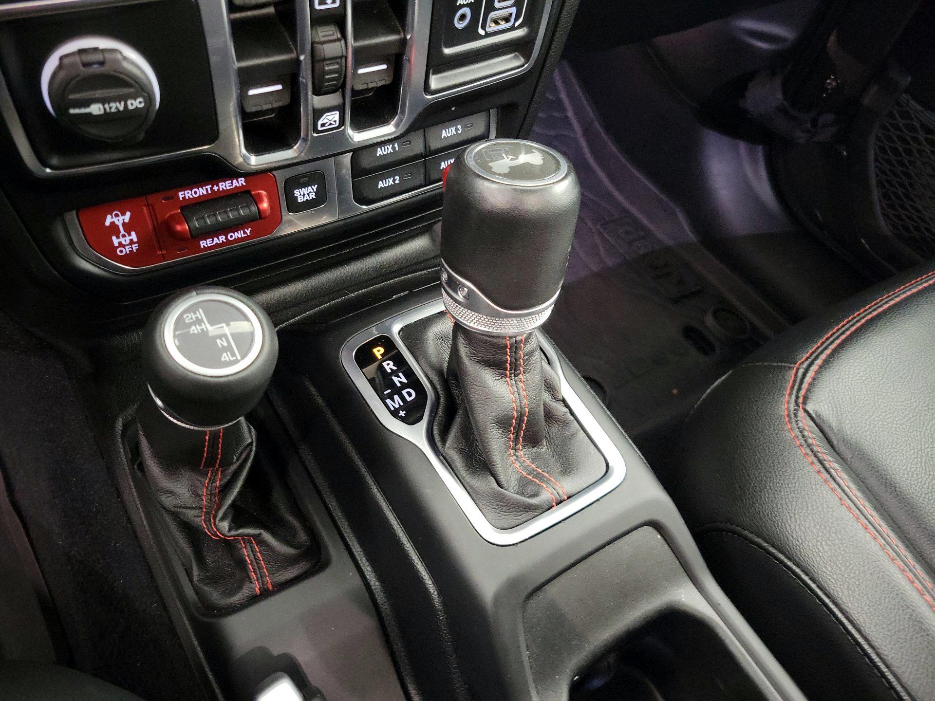 Thumbnail: 2020 Jeep Wrangler - 18