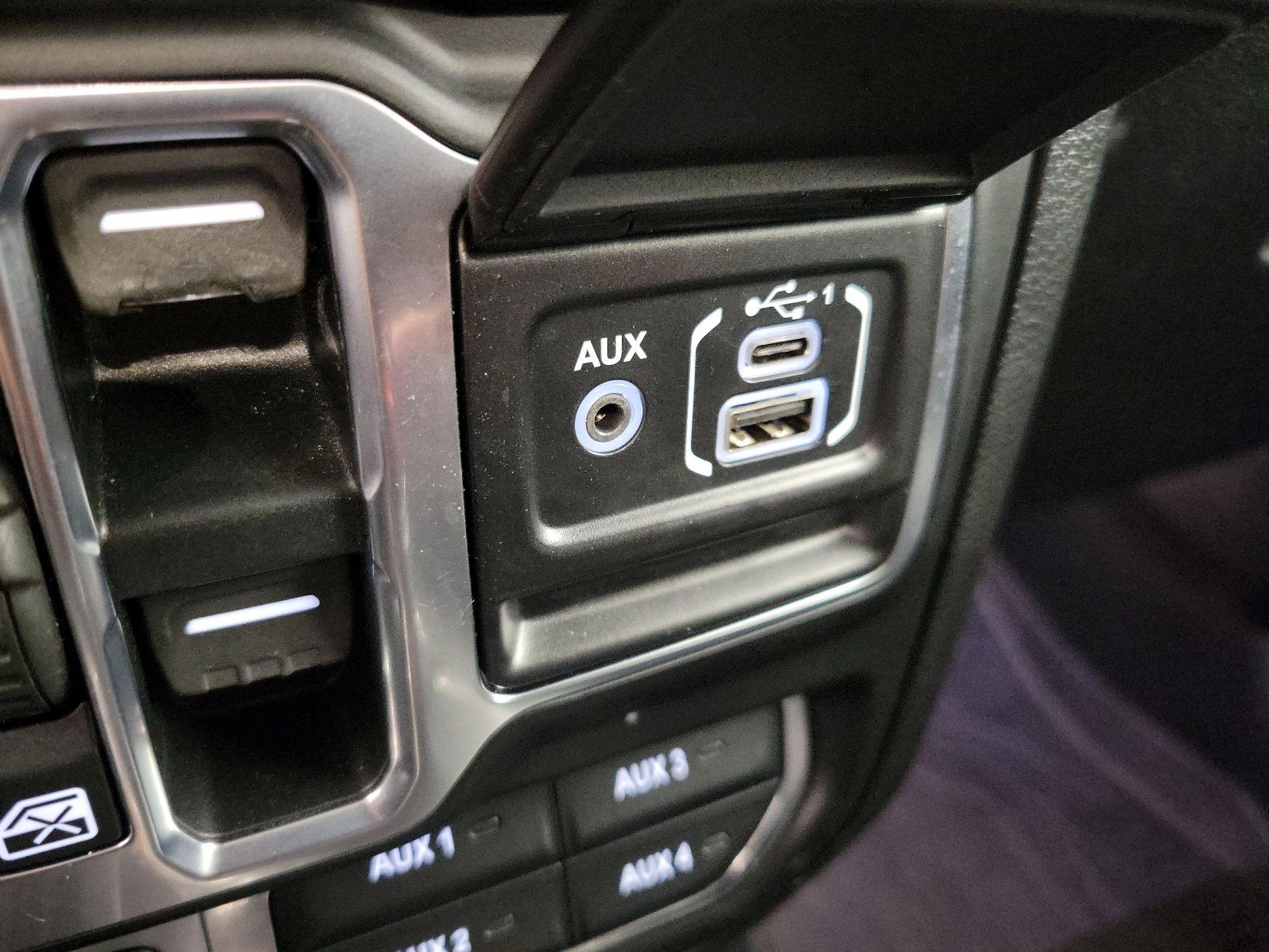 Thumbnail: 2020 Jeep Wrangler - 19