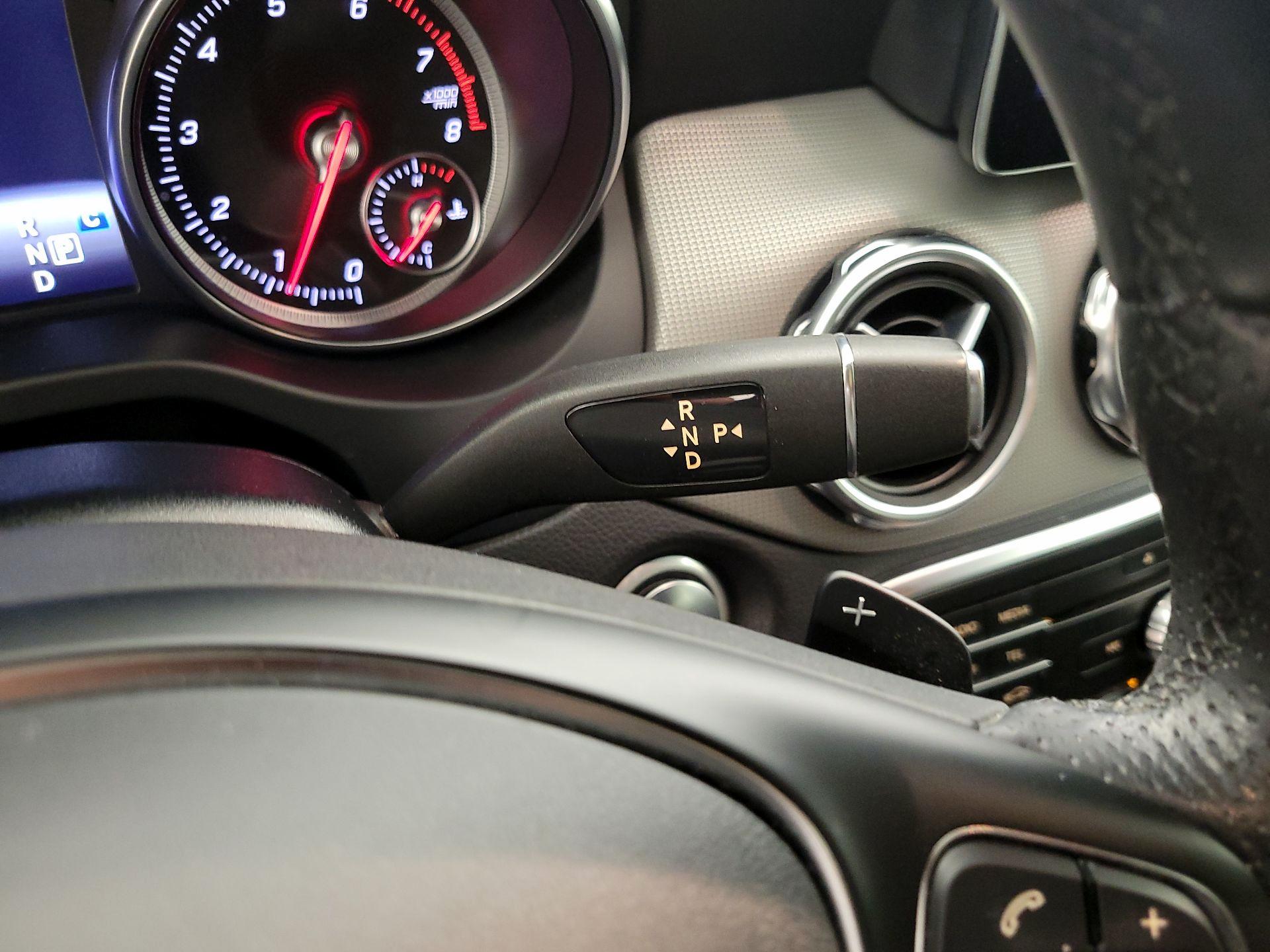 Thumbnail: 2020 Mercedes-Benz GLA - 17