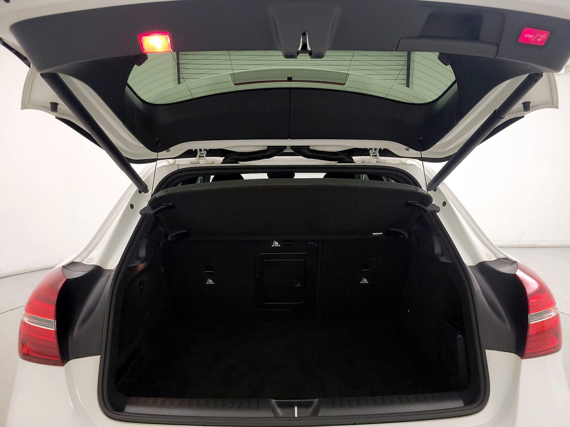 Thumbnail: 2020 Mercedes-Benz GLA - 19