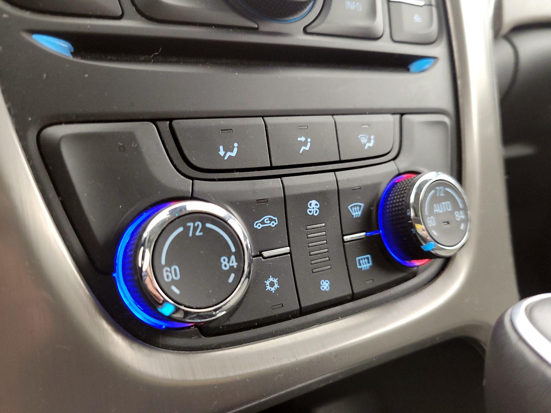 Thumbnail: 2015 Buick Verano - 16