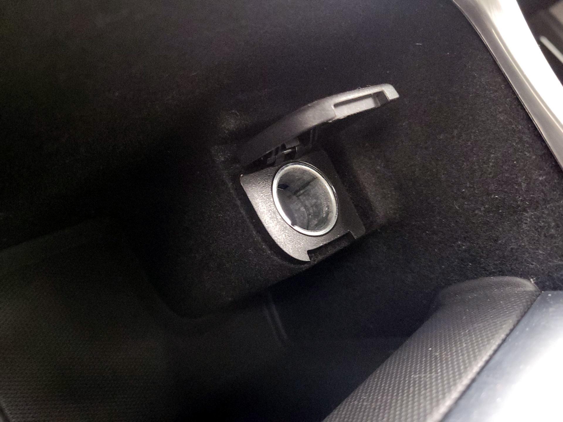 Thumbnail: 2015 Buick Verano - 18