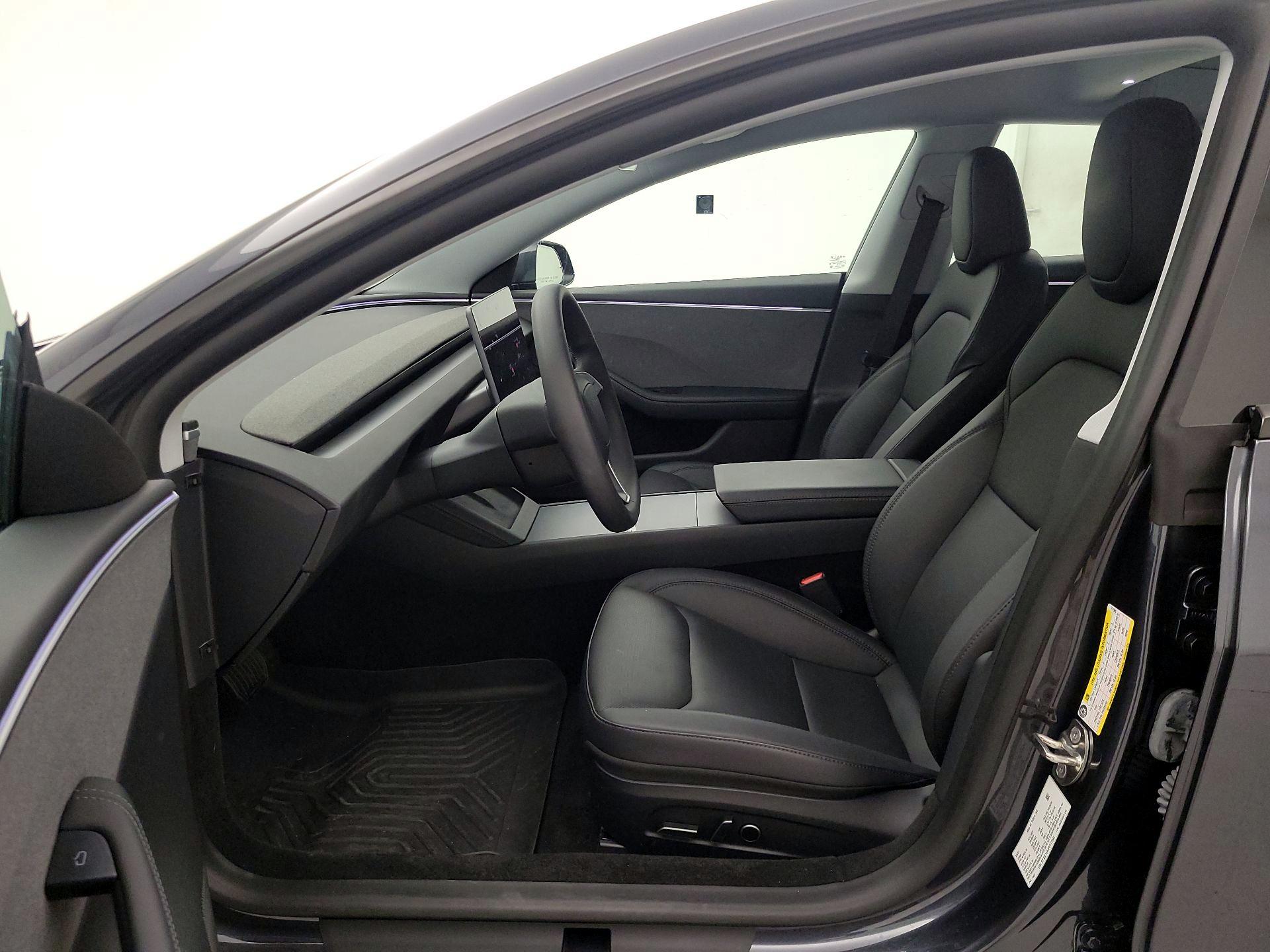 Thumbnail: 2024 Tesla Model 3 - 11