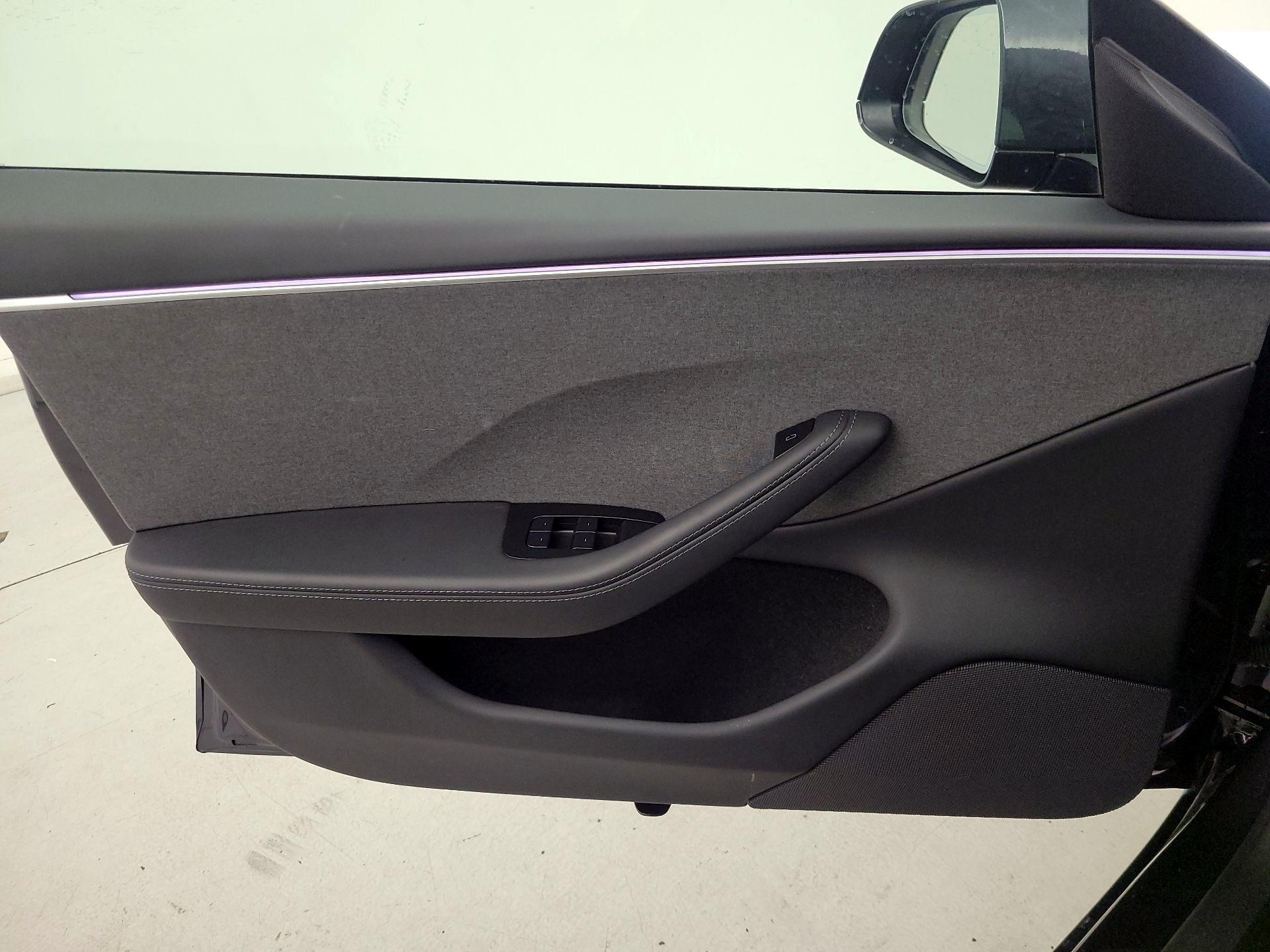 Thumbnail: 2024 Tesla Model 3 - 12