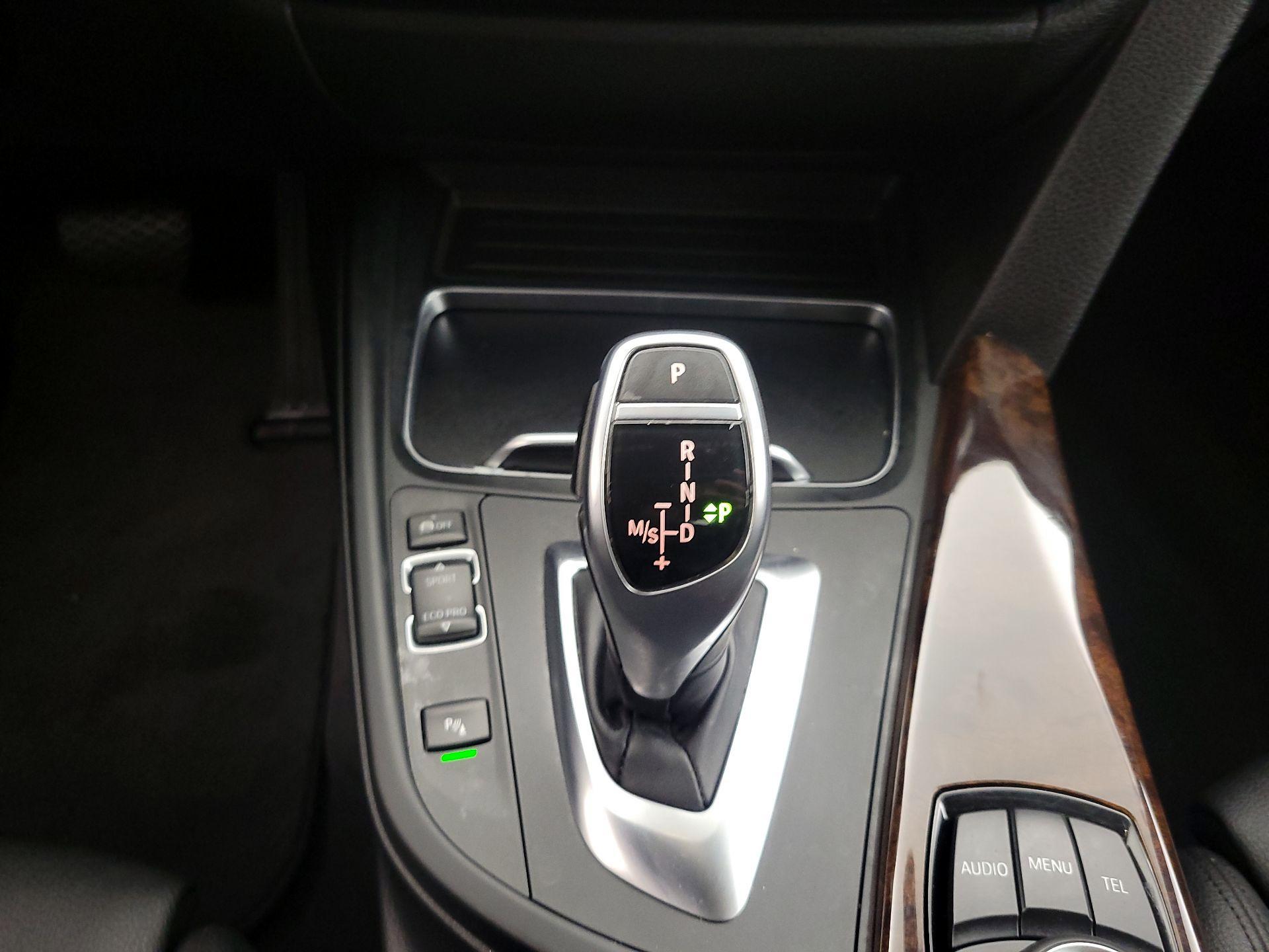 Thumbnail: 2017 BMW 3 Series - 17