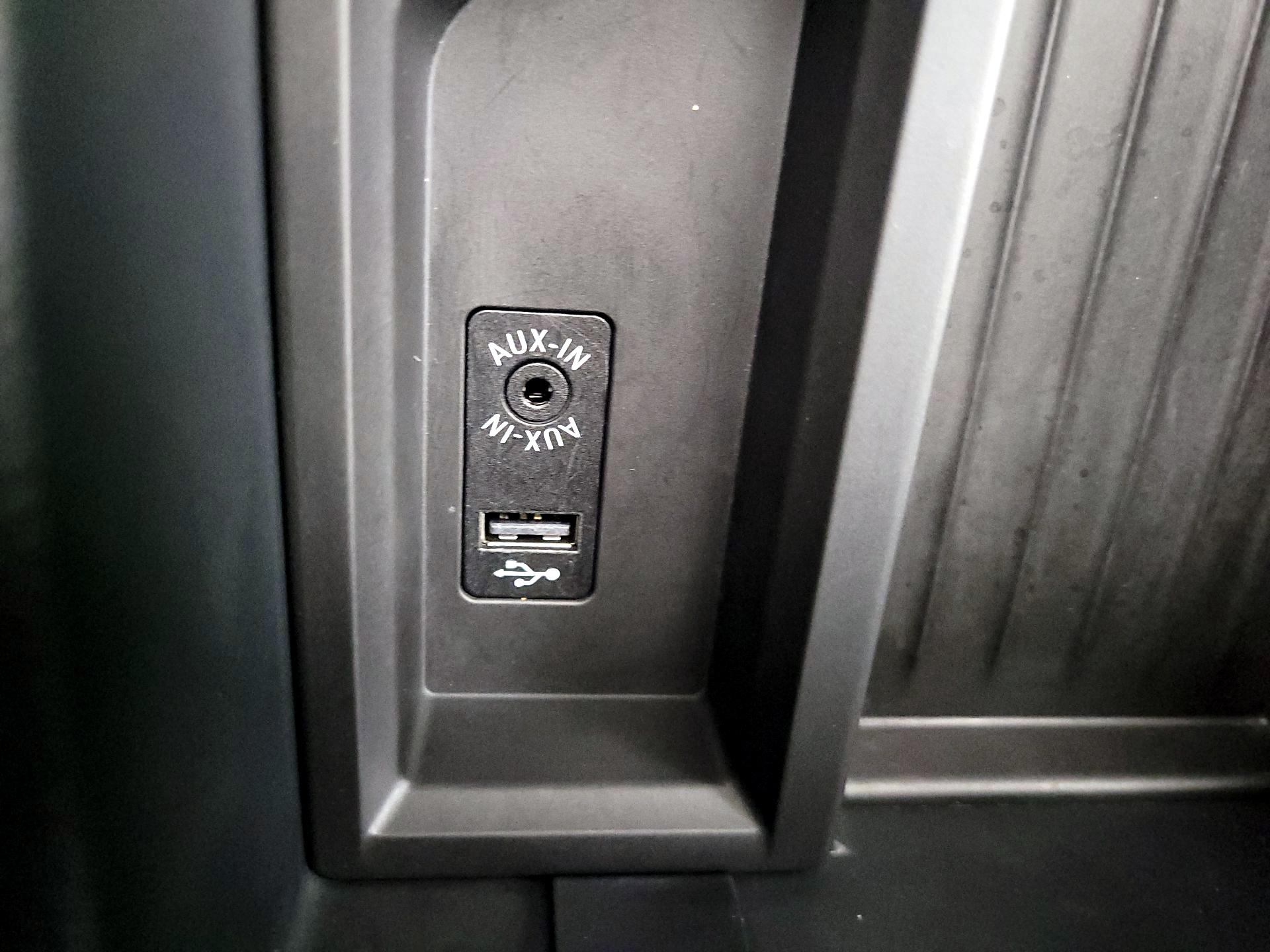 Thumbnail: 2017 BMW 3 Series - 18