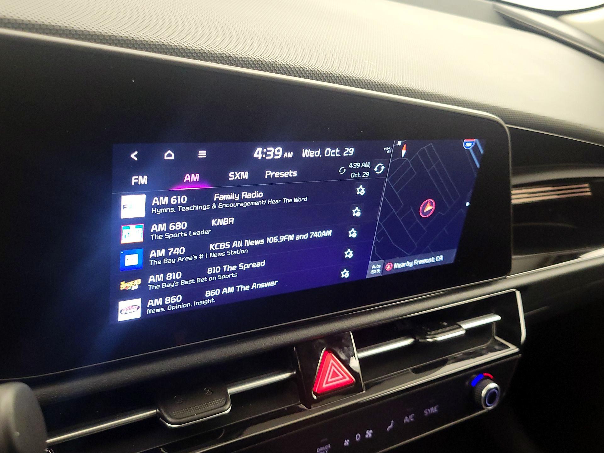 Thumbnail: 2024 Kia Niro - 16