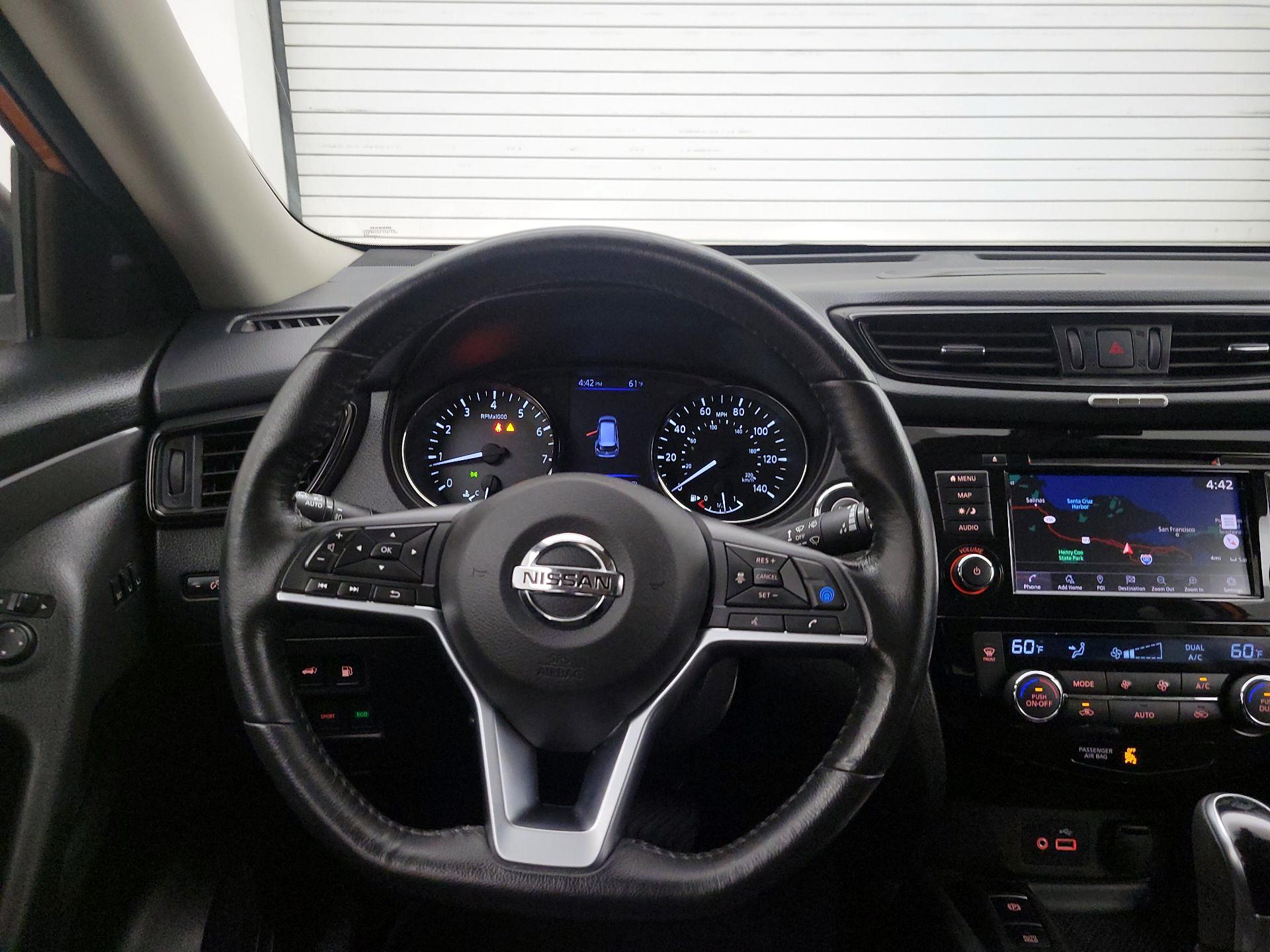 Thumbnail: 2019 Nissan Rogue - 10