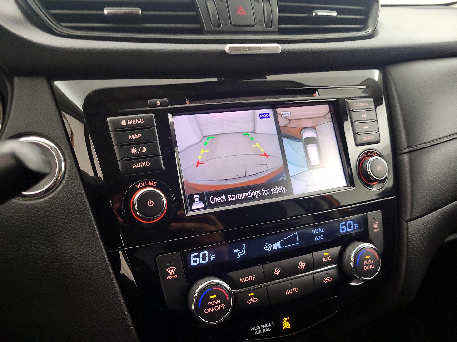 Thumbnail: 2019 Nissan Rogue - 14