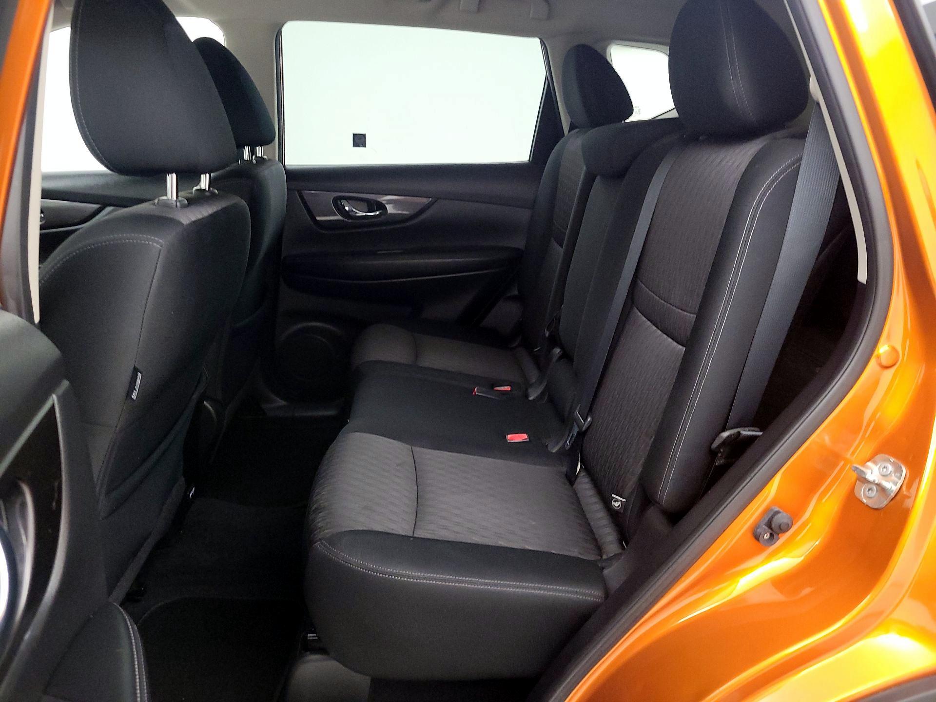 Thumbnail: 2019 Nissan Rogue - 18