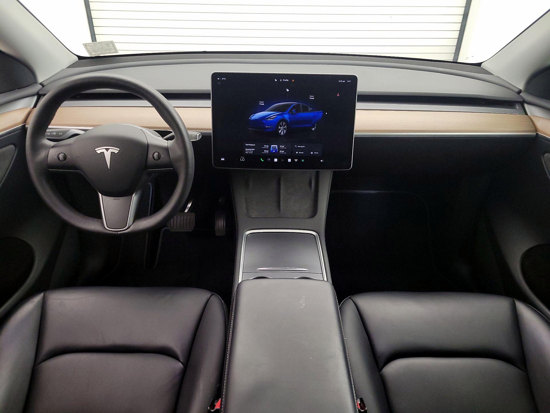 Thumbnail: 2023 Tesla Model Y - 9