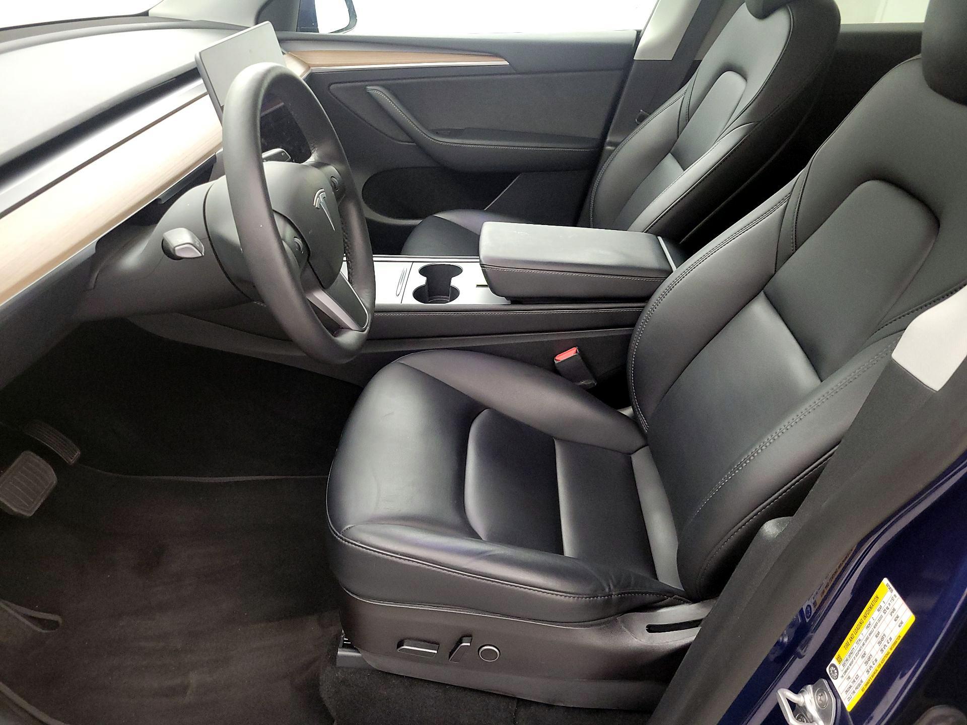 Thumbnail: 2023 Tesla Model Y - 11