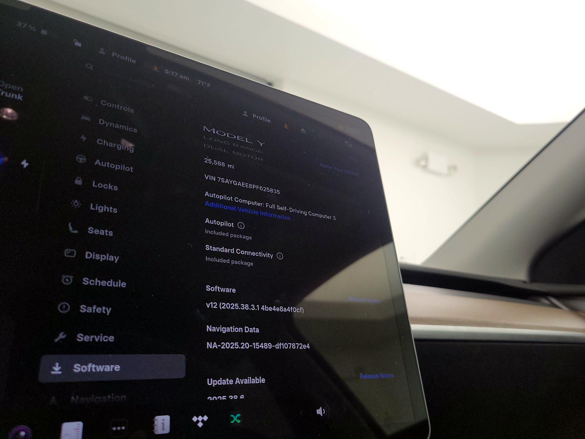 Thumbnail: 2023 Tesla Model Y - 13