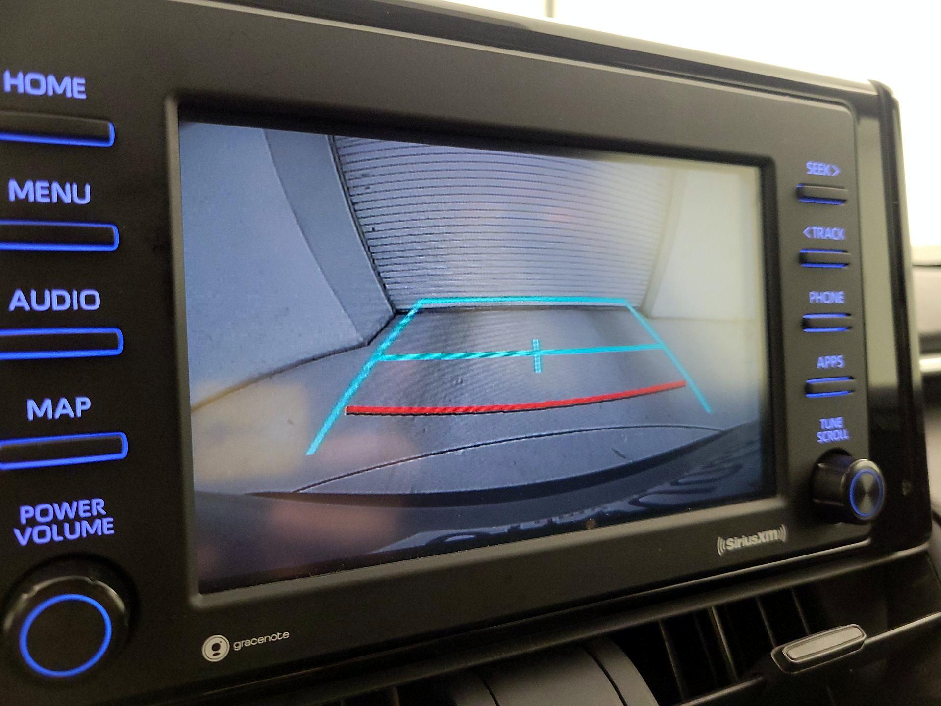 Thumbnail: 2021 Toyota RAV4 - 14