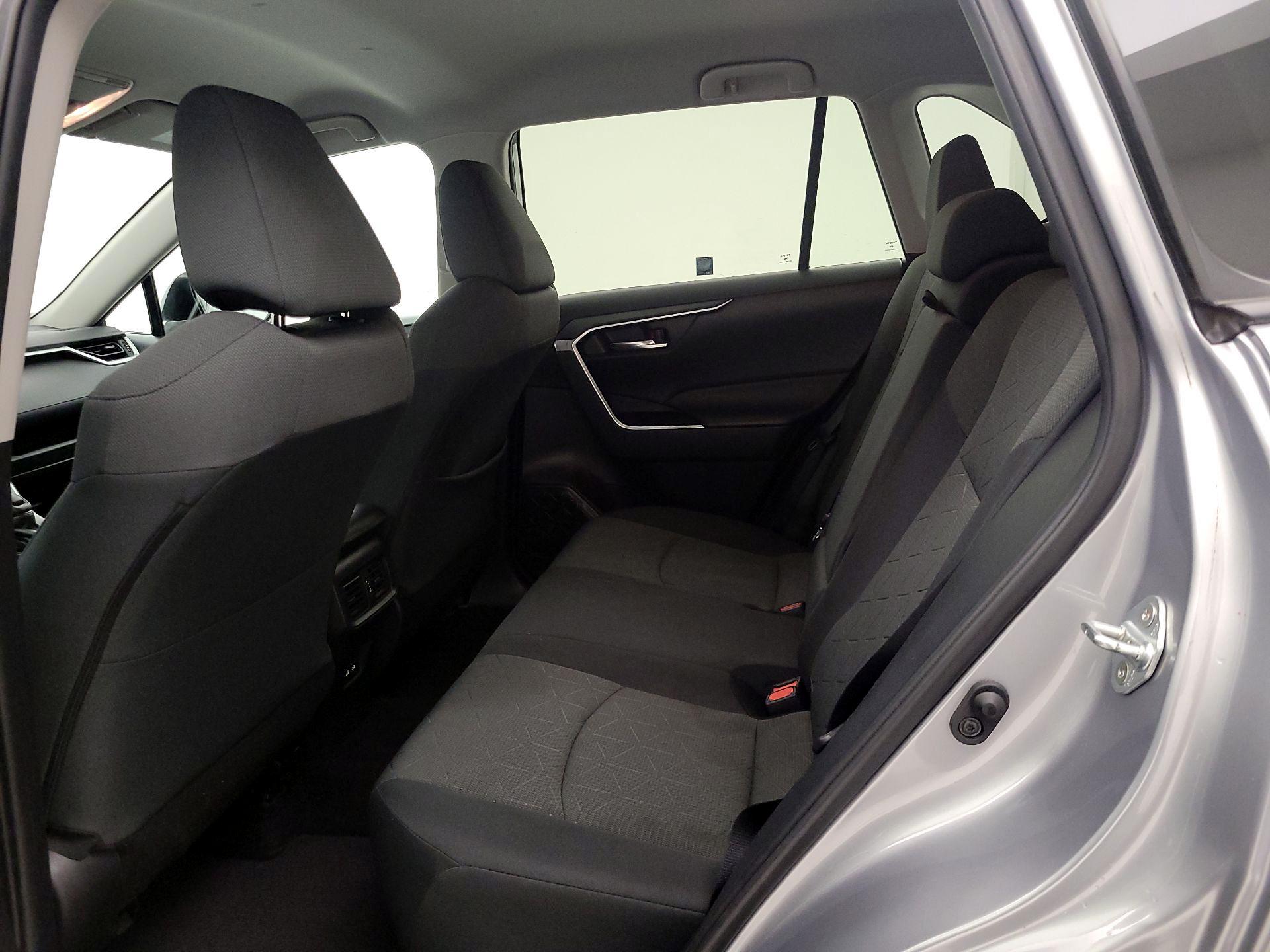 Thumbnail: 2021 Toyota RAV4 - 19