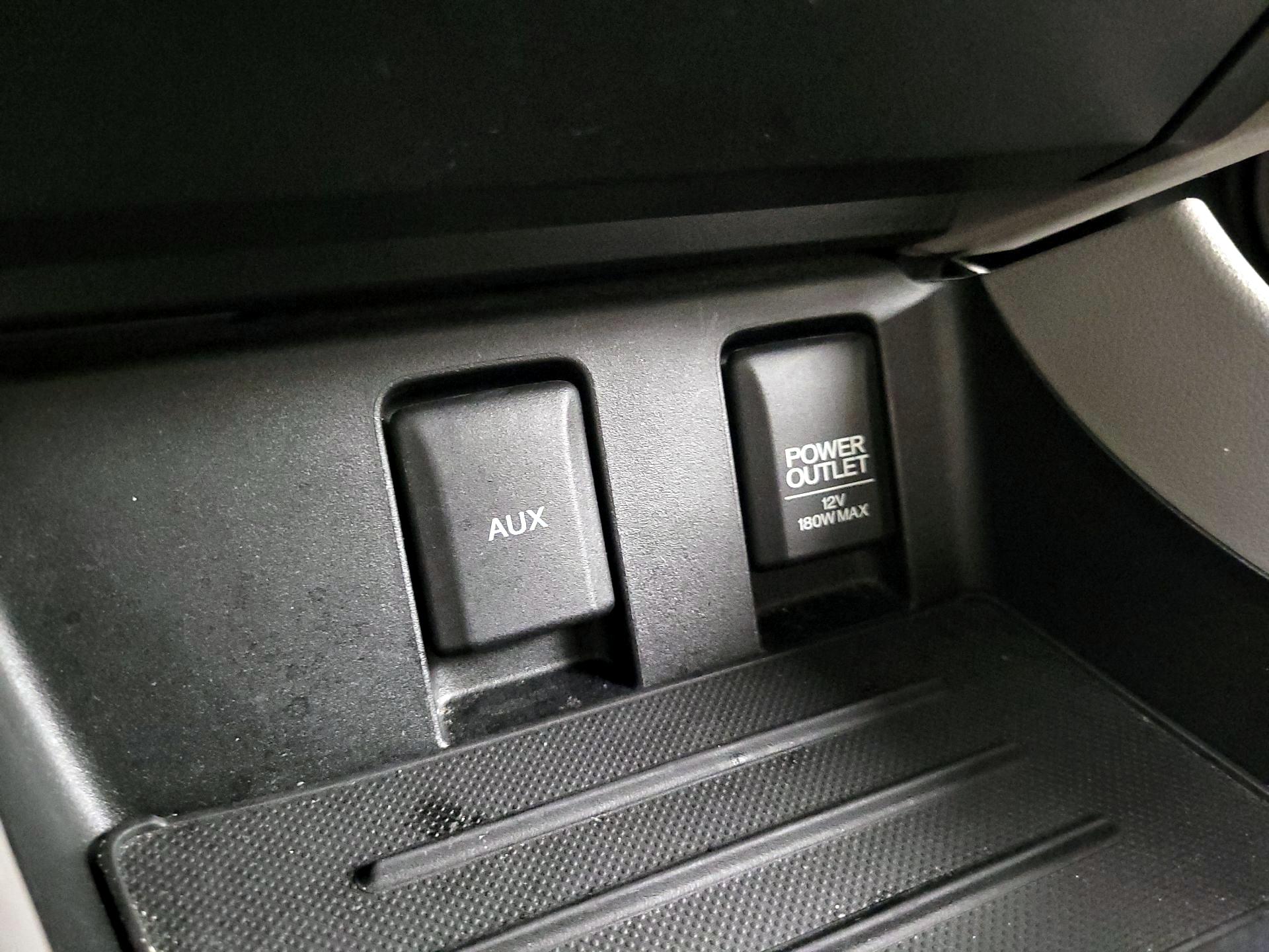 Thumbnail: 2014 Honda Civic - 18