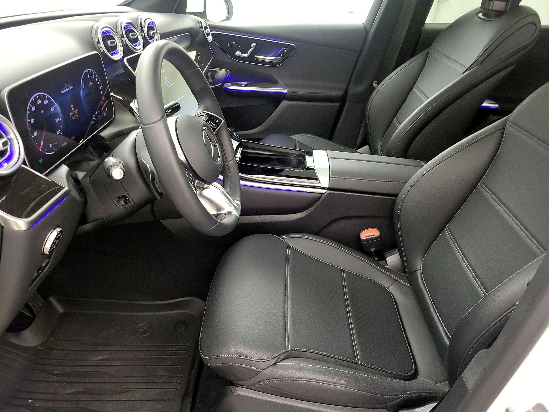 Thumbnail: 2025 Mercedes-Benz GLC - 11