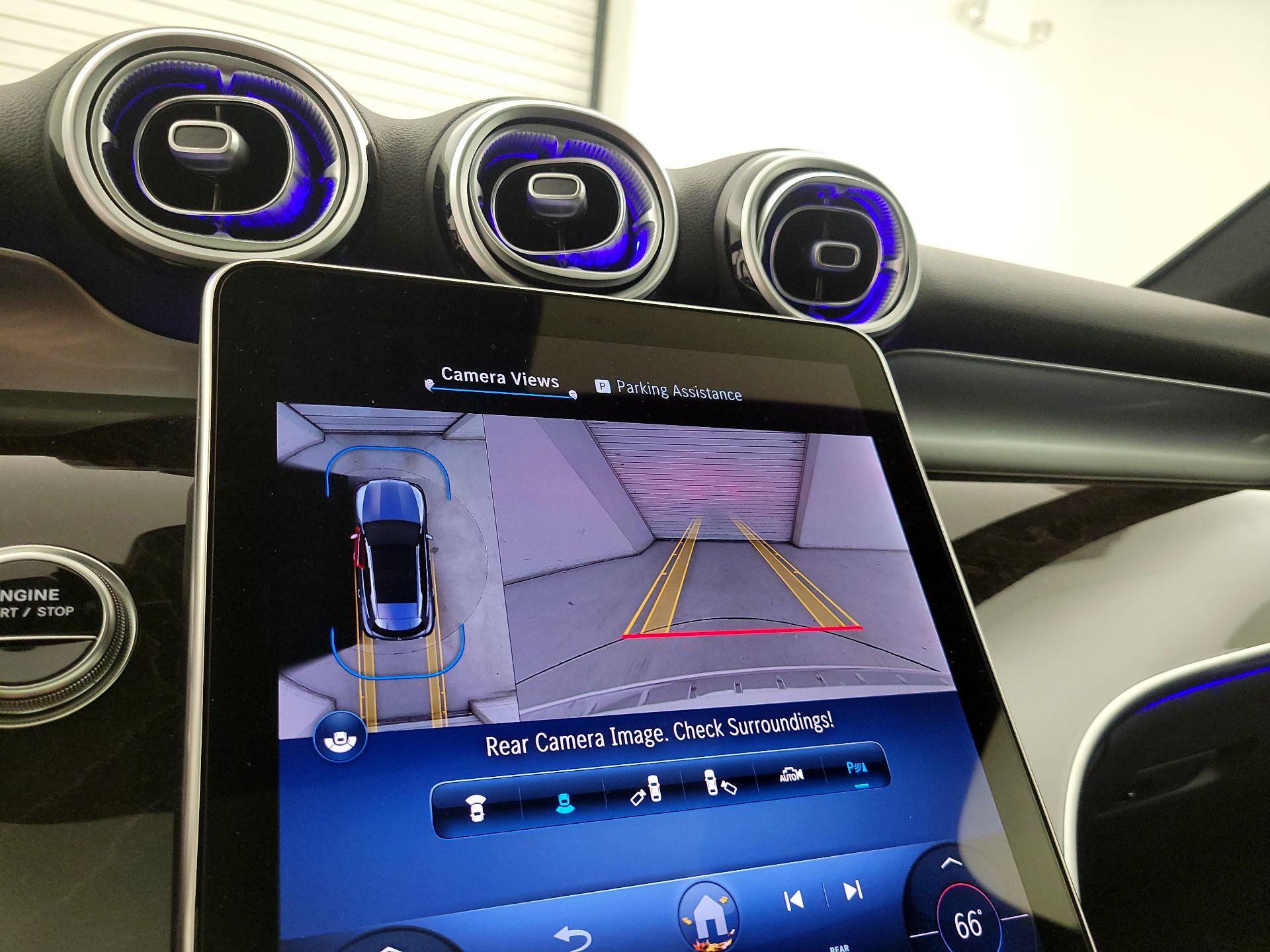 Thumbnail: 2025 Mercedes-Benz GLC - 15