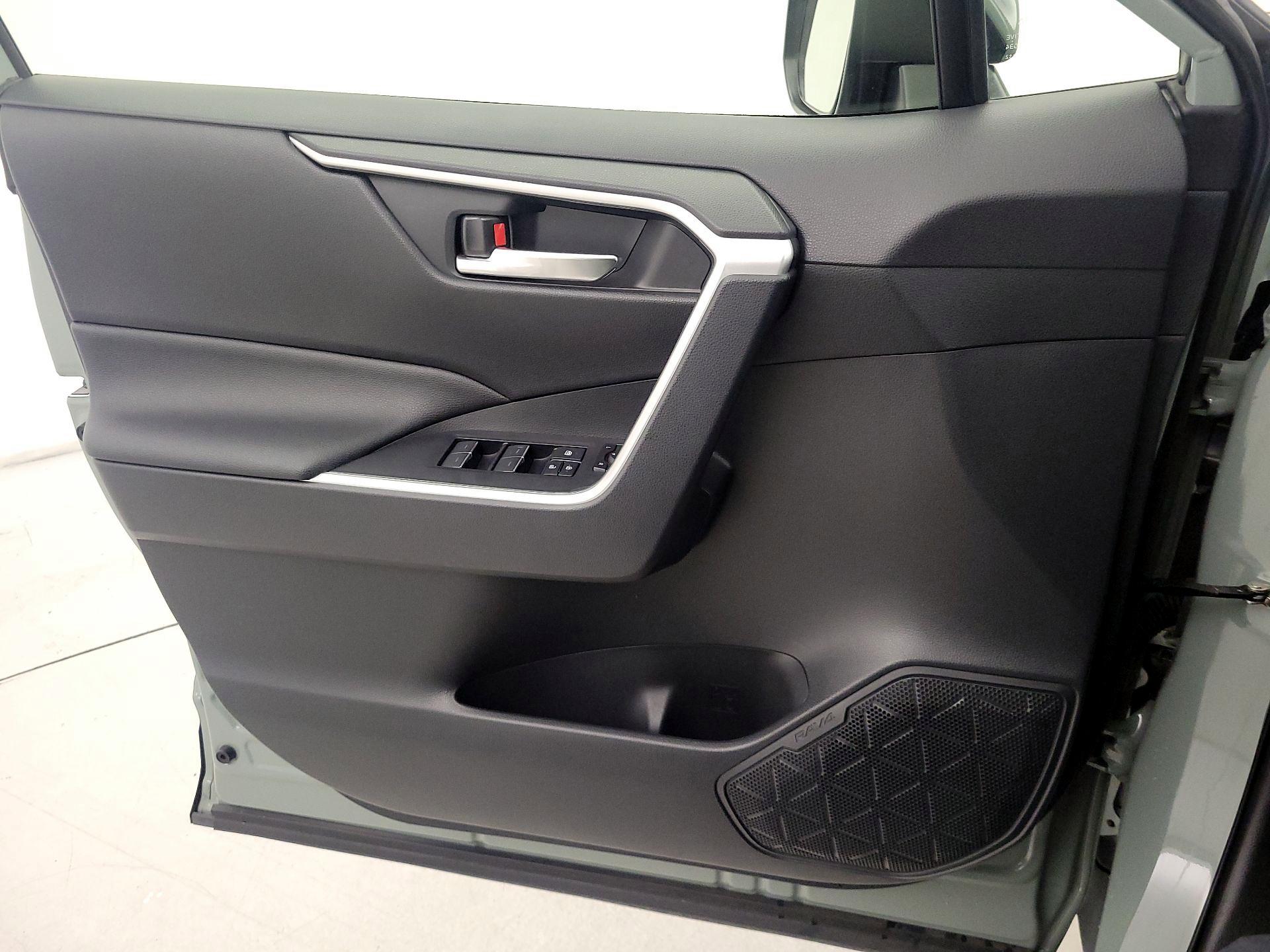 Thumbnail: 2023 Toyota RAV4 - 12