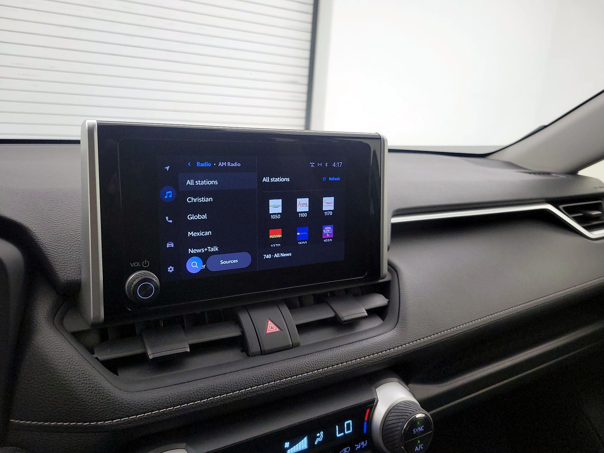 Thumbnail: 2023 Toyota RAV4 - 15