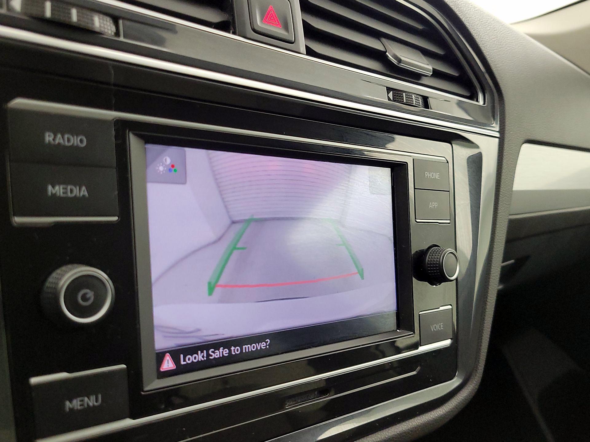 Thumbnail: 2020 Volkswagen Tiguan - 14