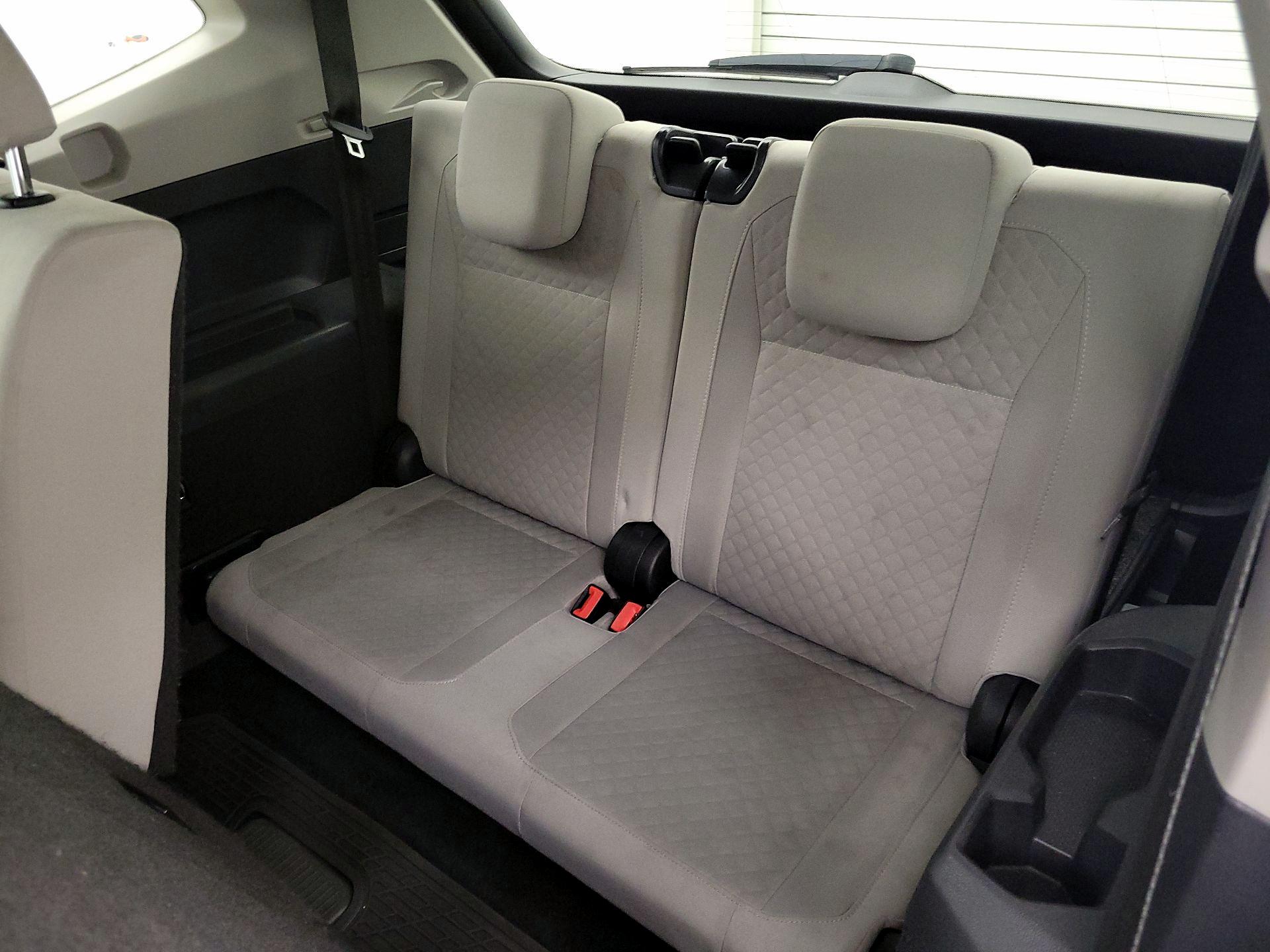 Thumbnail: 2020 Volkswagen Tiguan - 19