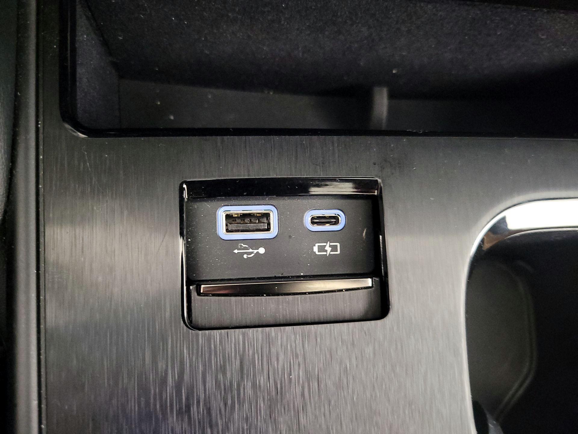 Thumbnail: 2023 Lexus ES - 18