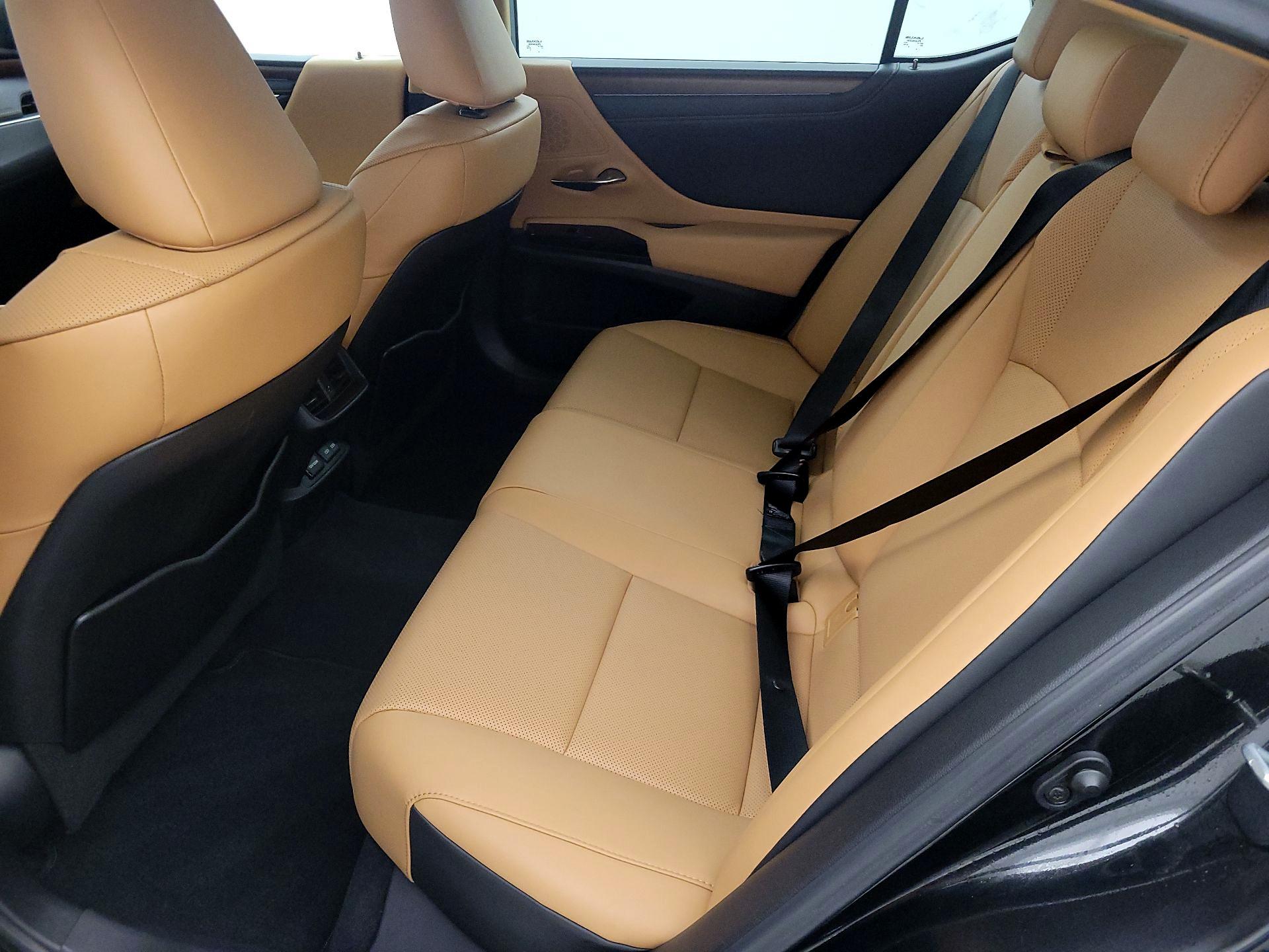 Thumbnail: 2023 Lexus ES - 20