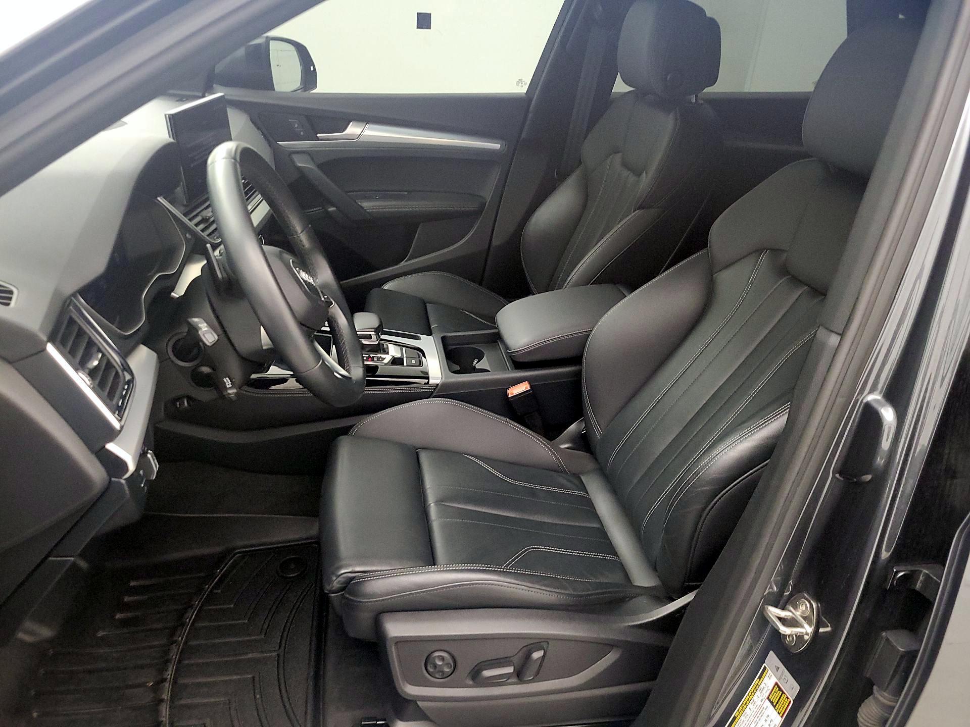 Thumbnail: 2023 Audi Q5 - 11