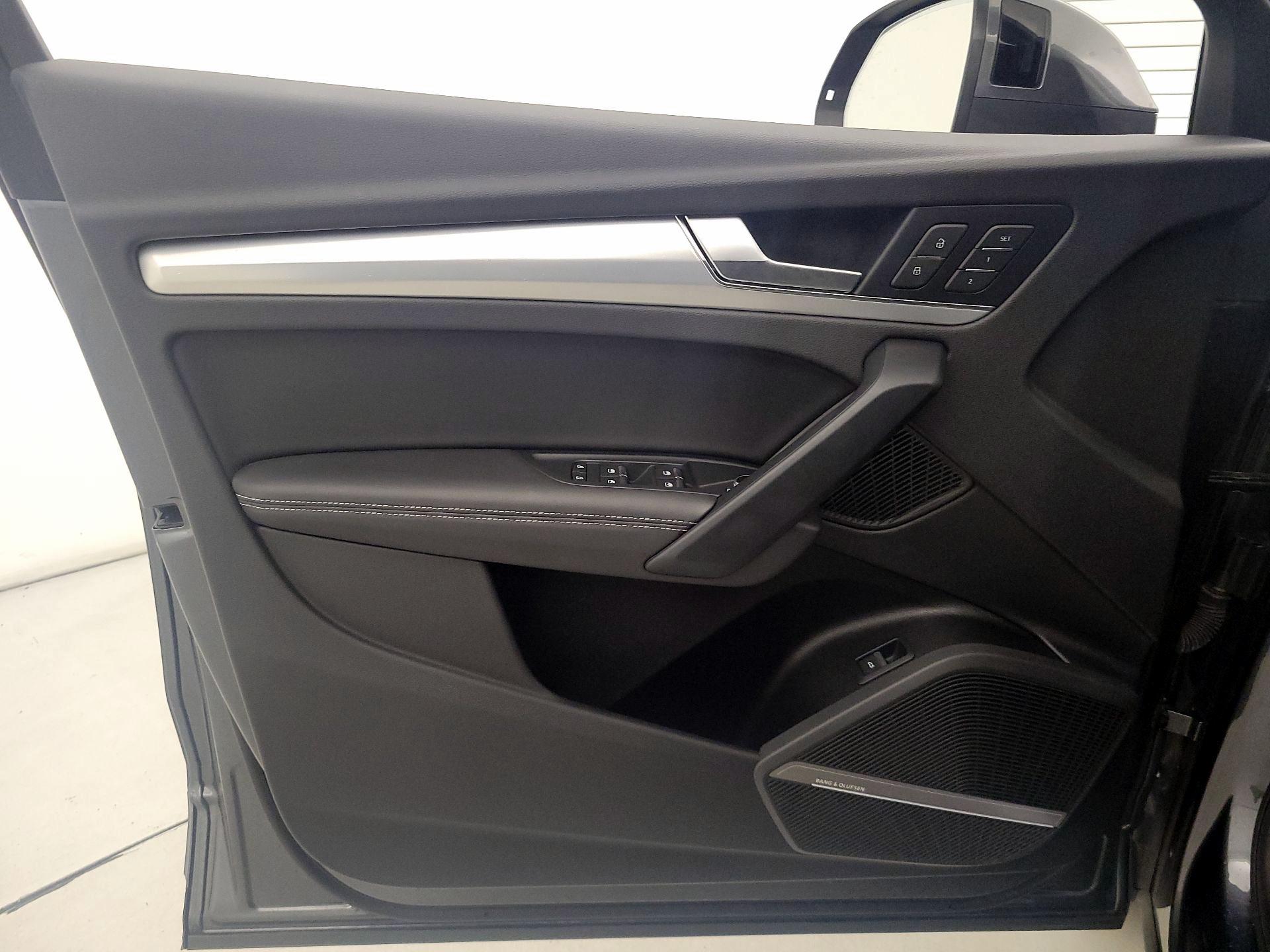 Thumbnail: 2023 Audi Q5 - 12