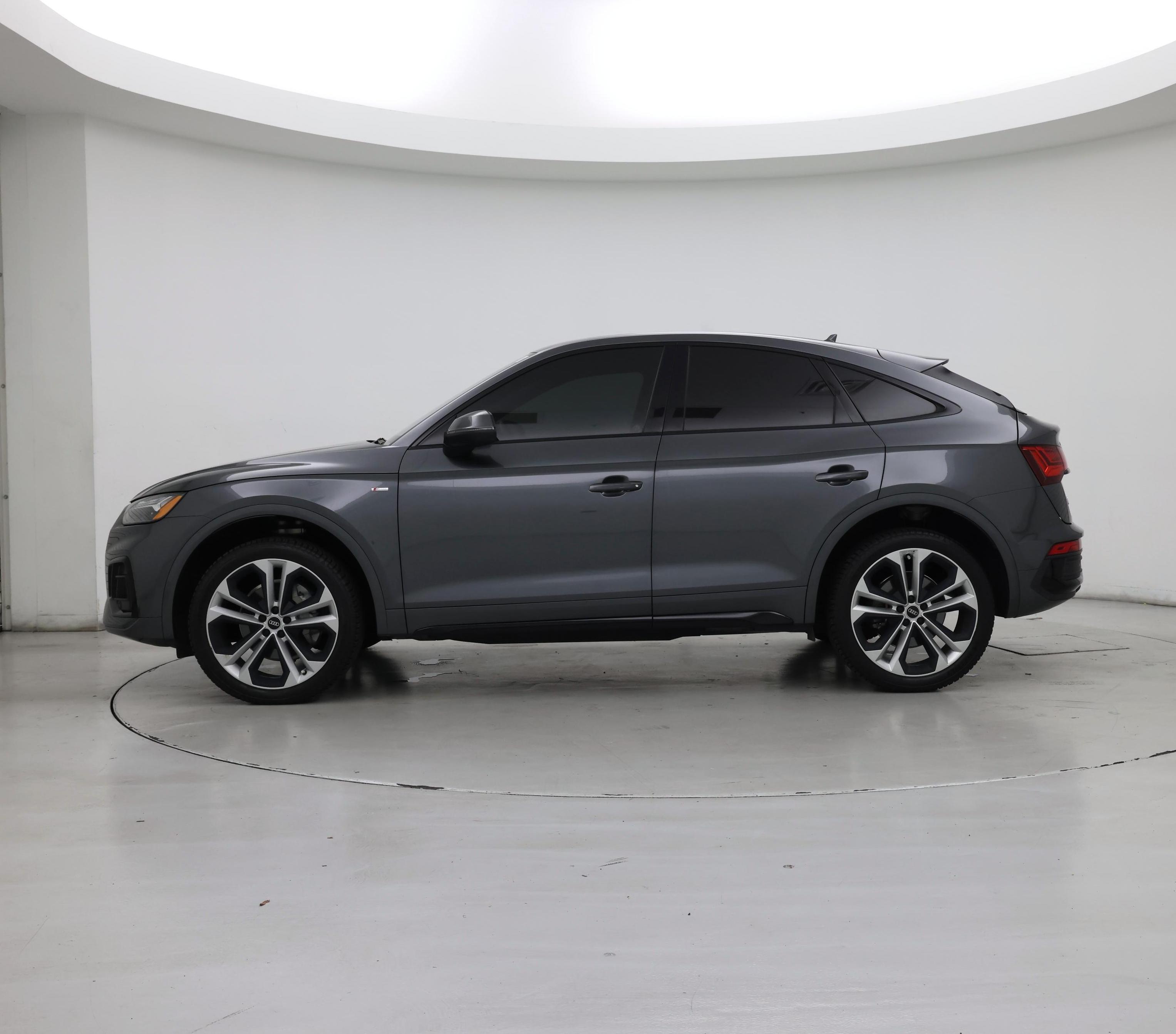 Thumbnail: 2023 Audi Q5 - 3