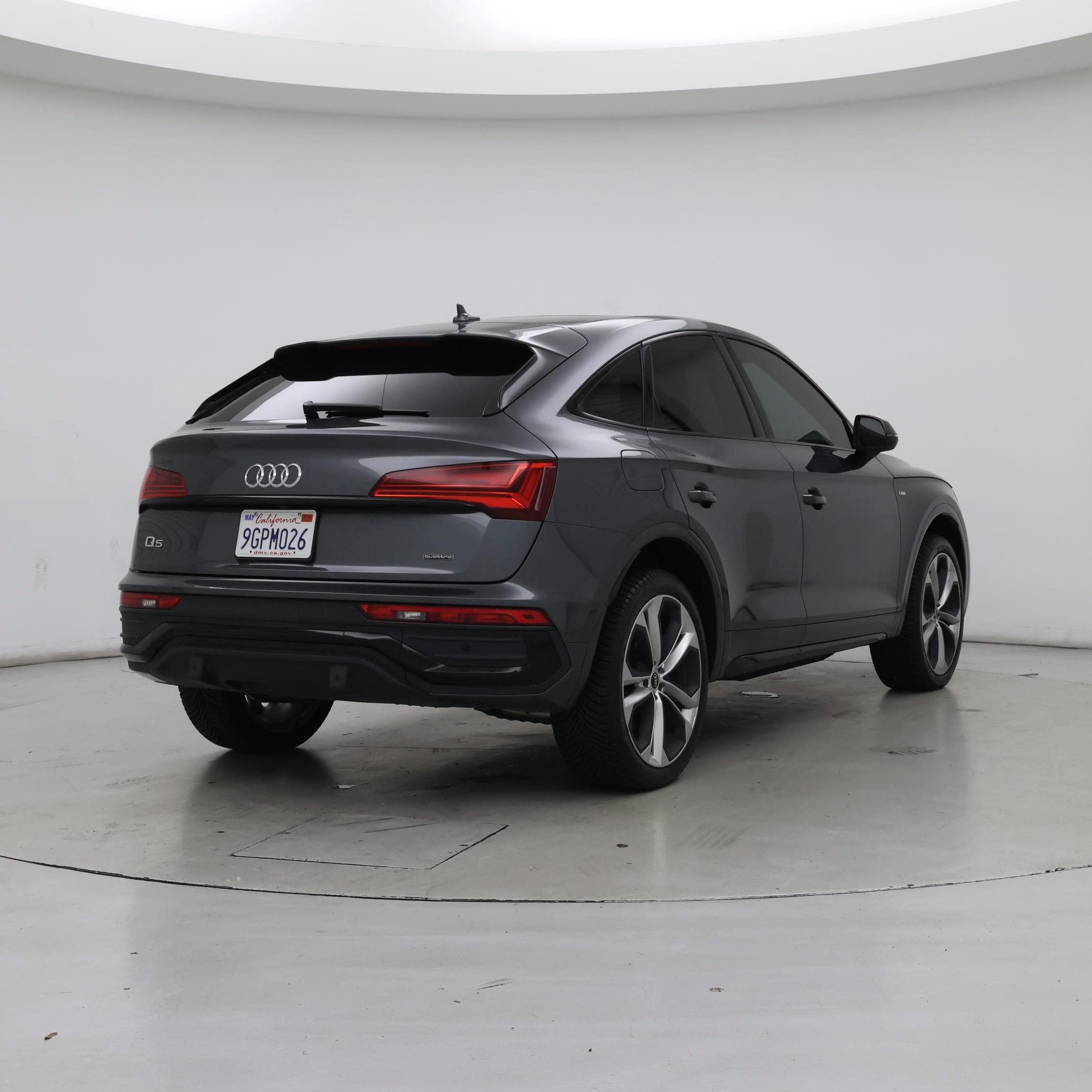 Thumbnail: 2023 Audi Q5 - 8