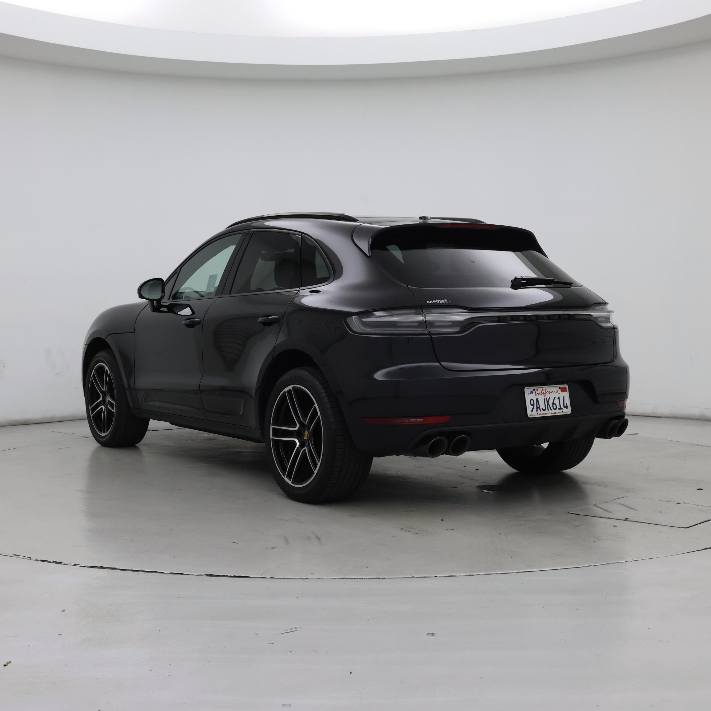Thumbnail: 2021 Porsche Macan - 2
