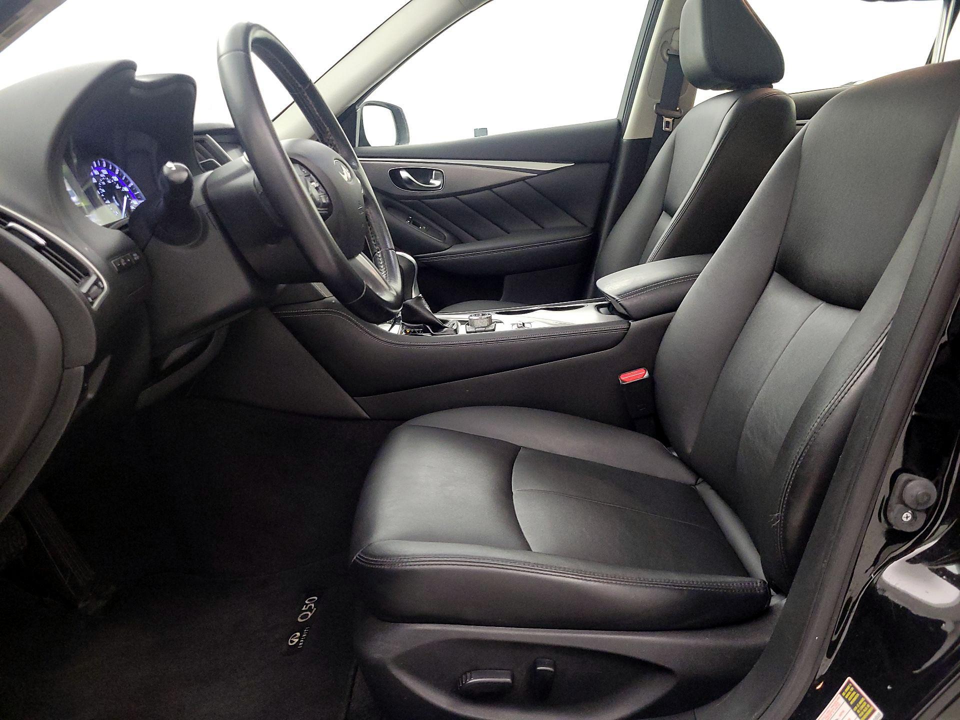 Thumbnail: 2015 INFINITI Q50 - 11