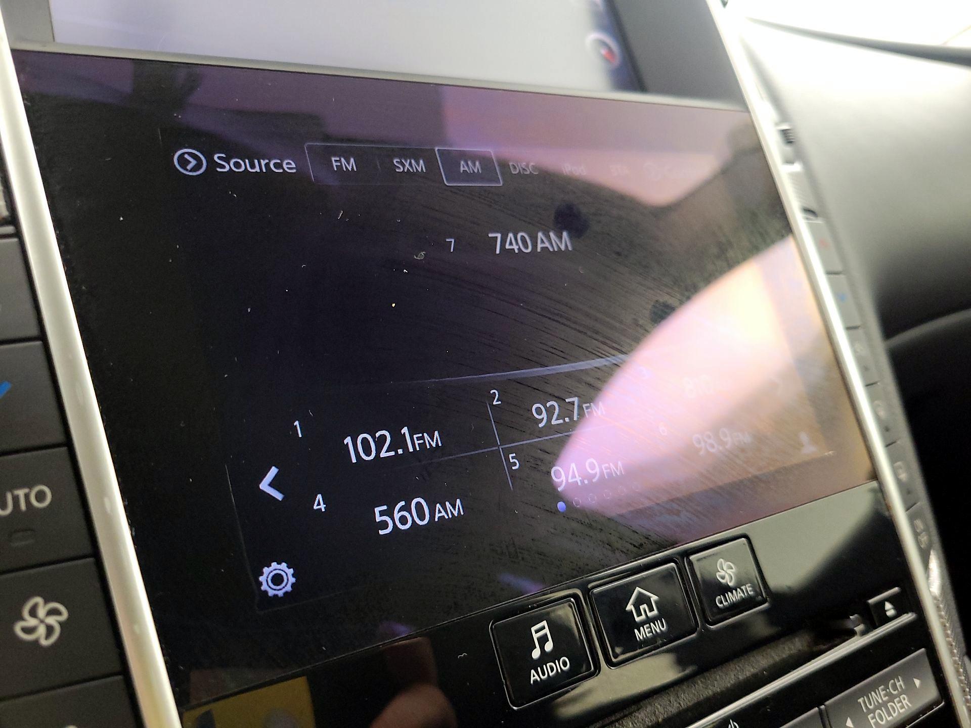 Thumbnail: 2015 INFINITI Q50 - 16