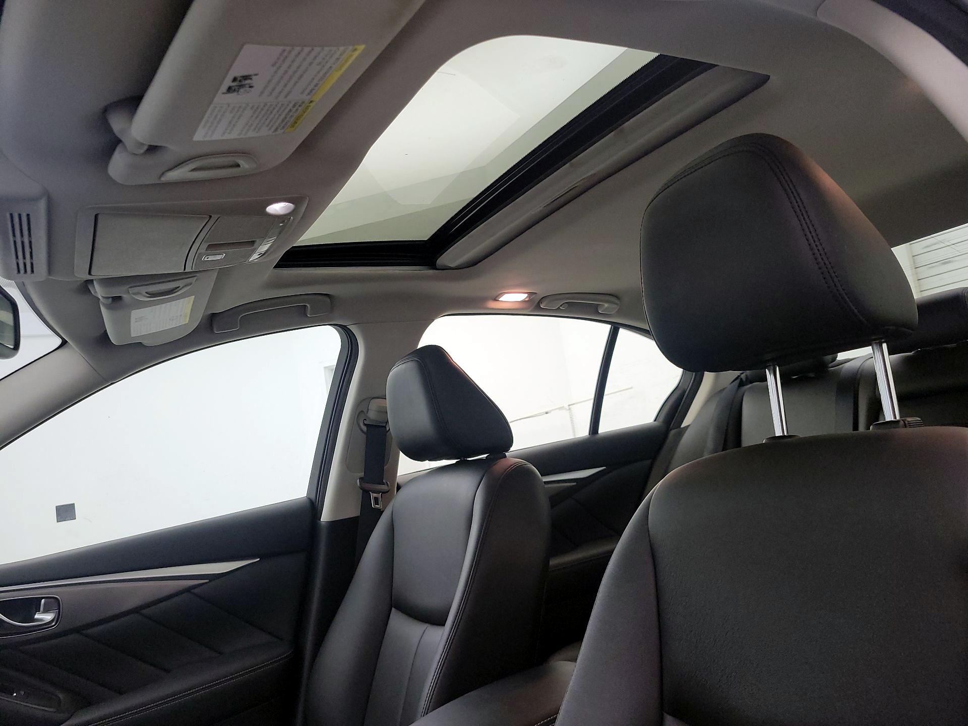 Thumbnail: 2015 INFINITI Q50 - 19