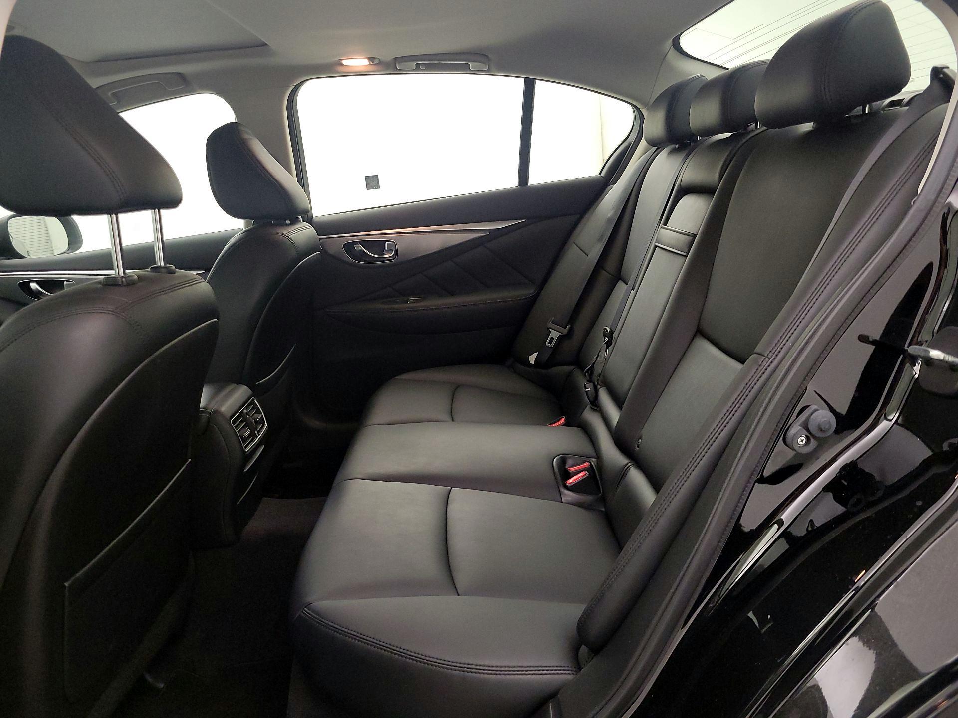 Thumbnail: 2015 INFINITI Q50 - 20