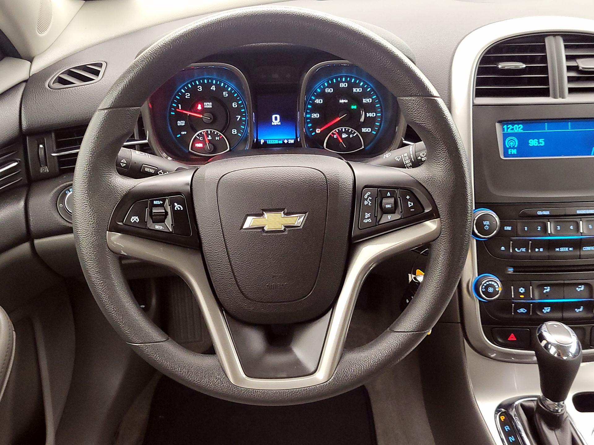 Thumbnail: 2015 Chevrolet Malibu - 10