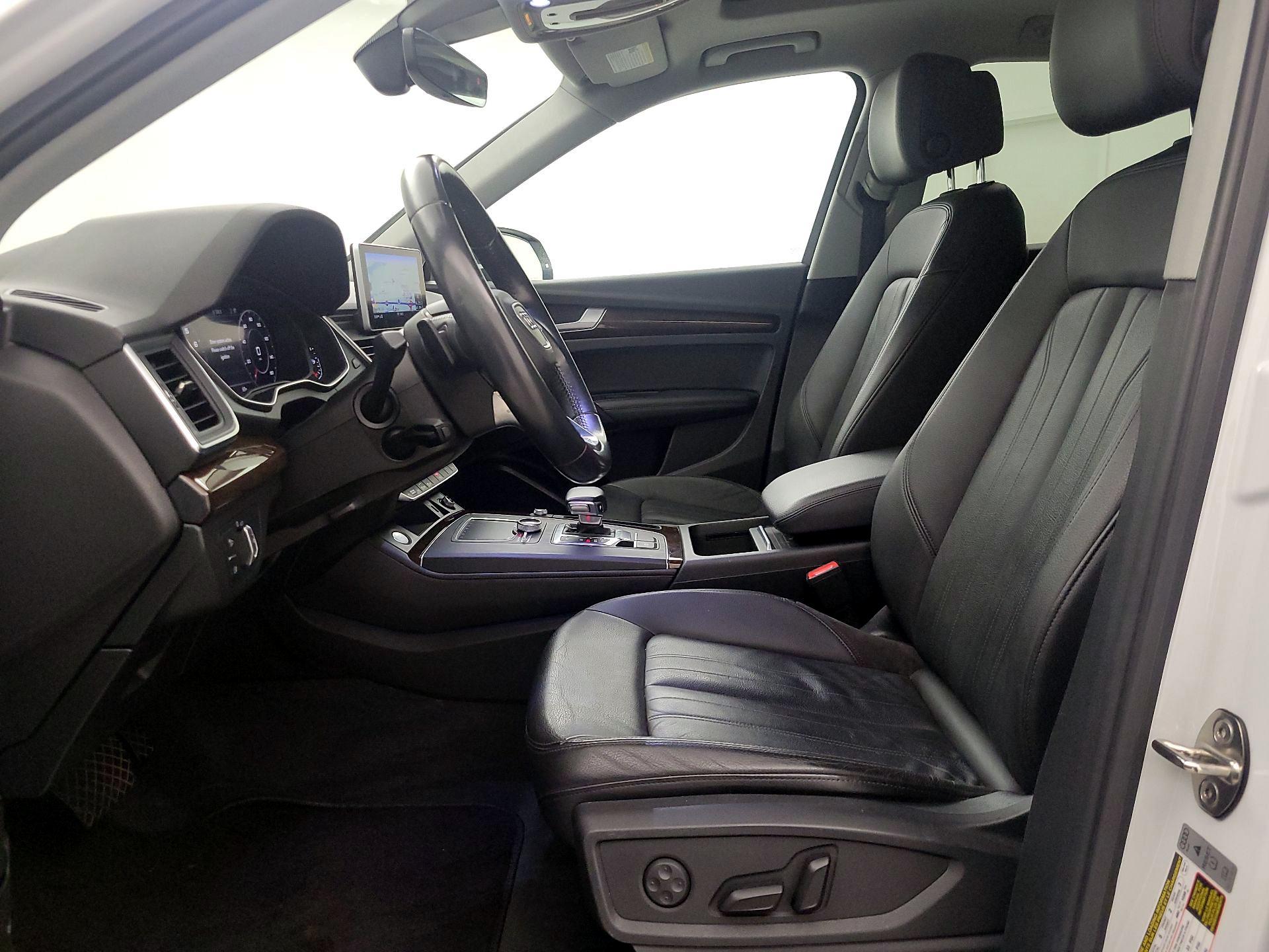 Thumbnail: 2019 Audi Q5 - 11